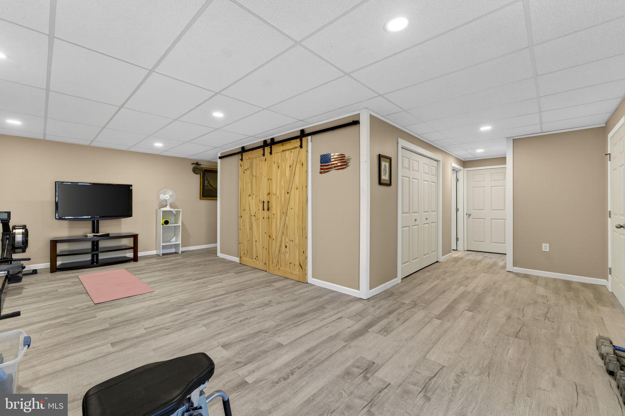 SHANNONDALE - Residential