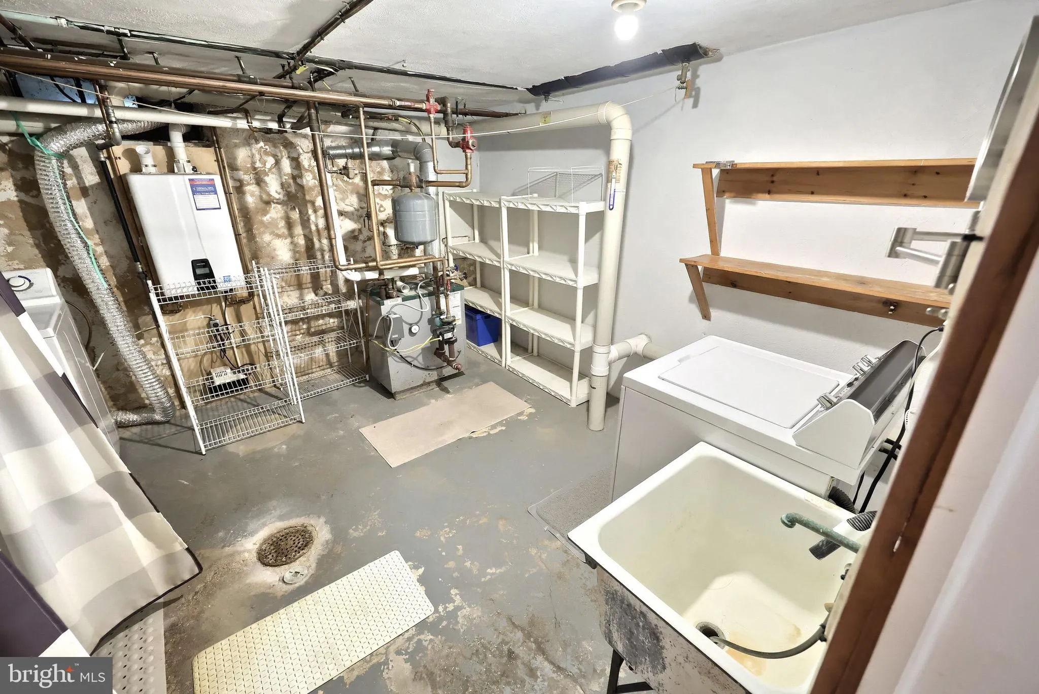 York, Pennsylvania 17404, United States, 3 Bedrooms Bedrooms, ,2 BathroomsBathrooms,Residential,Active,206096