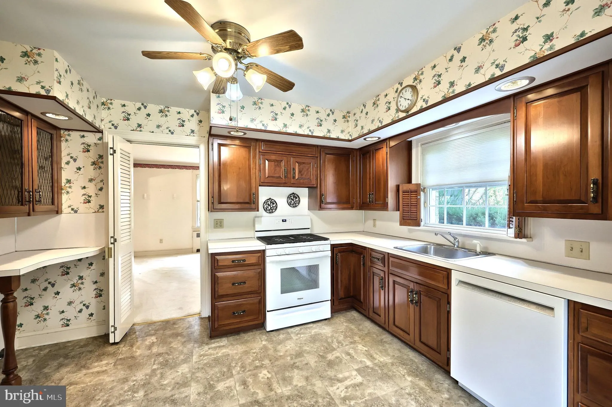 York, Pennsylvania 17404, United States, 3 Bedrooms Bedrooms, ,2 BathroomsBathrooms,Residential,Active,206096