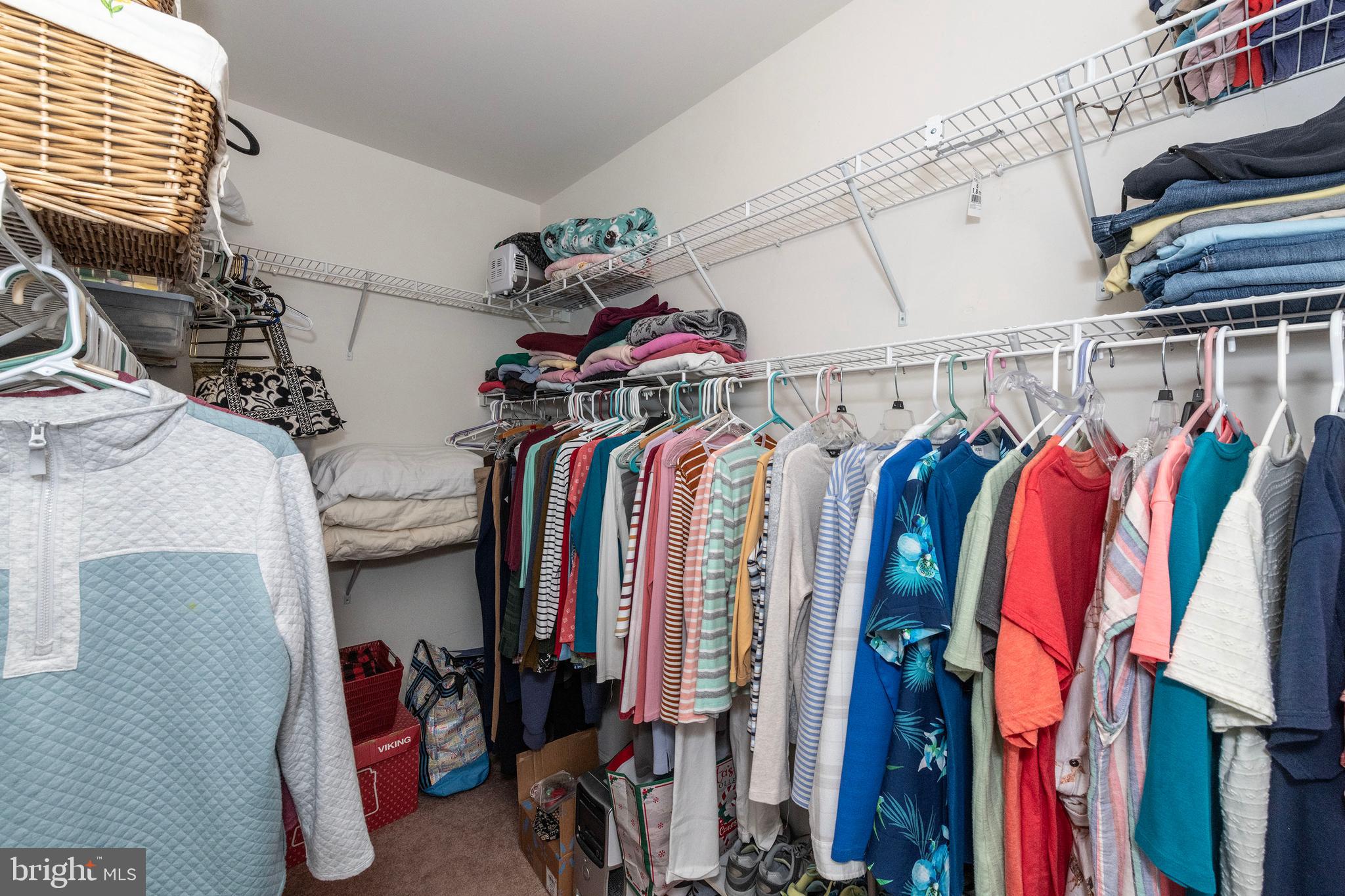 VILLAGE OF MILL RUN - Residential