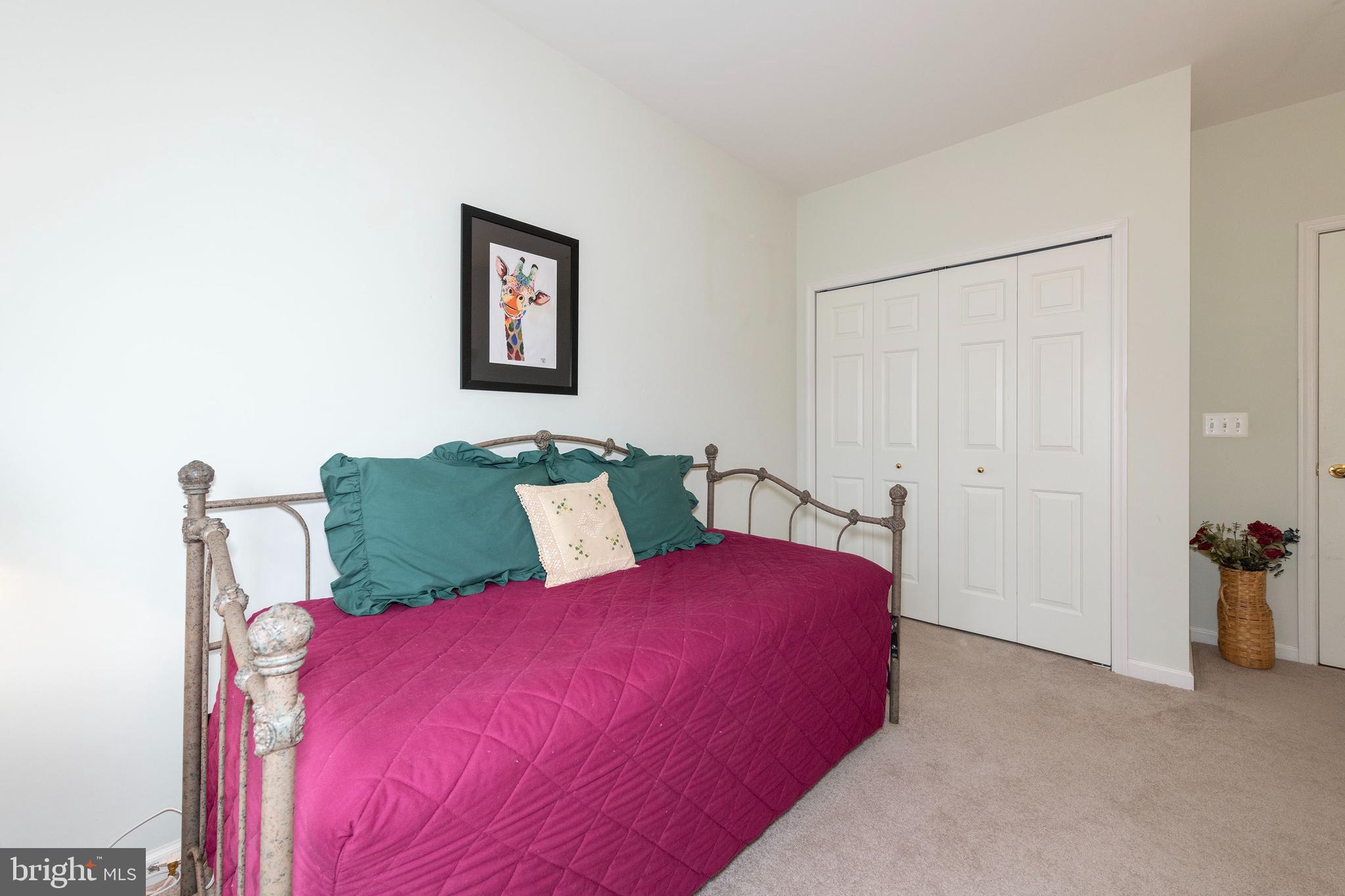 VILLAGE OF MILL RUN - Residential