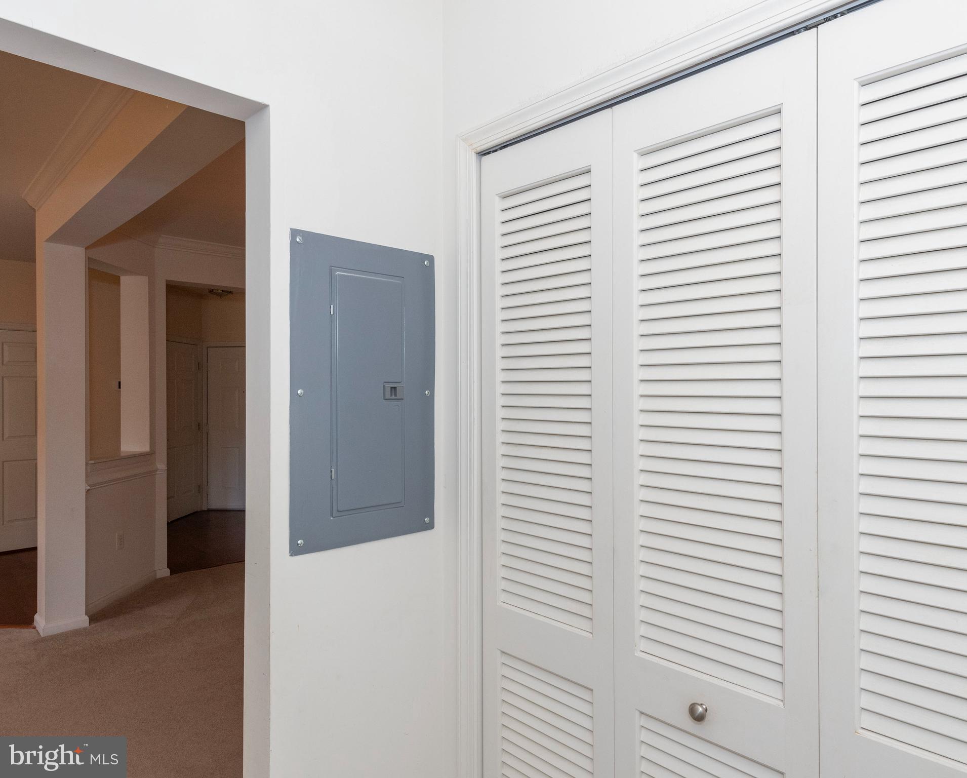 VILLAGE OF MILL RUN - Residential