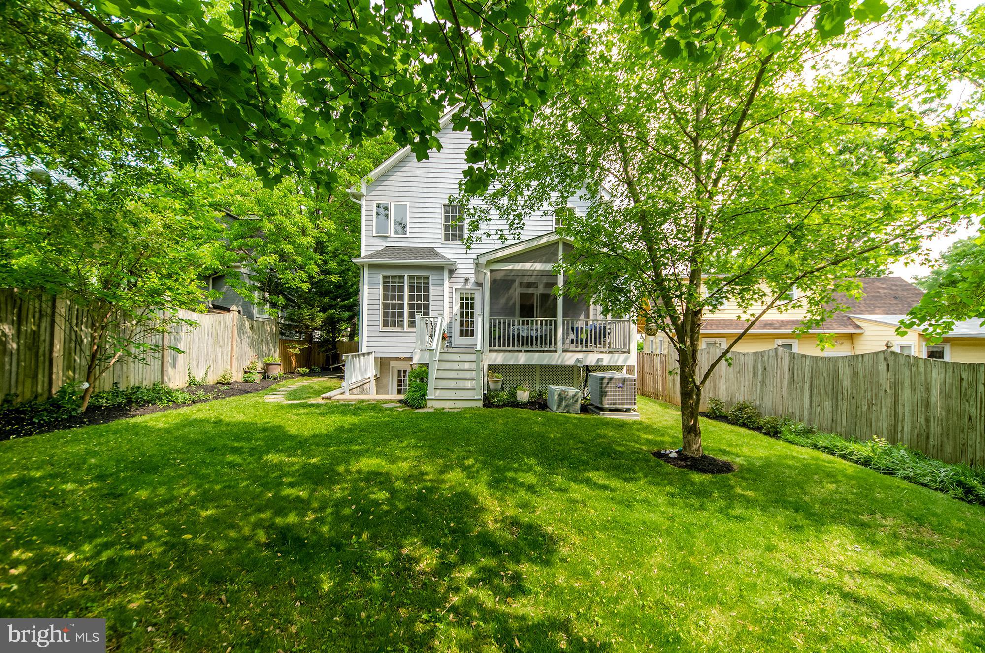 LYON PARK - Residential