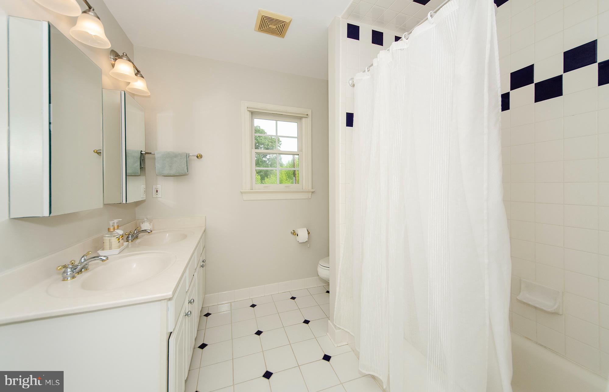 LYON PARK - Residential