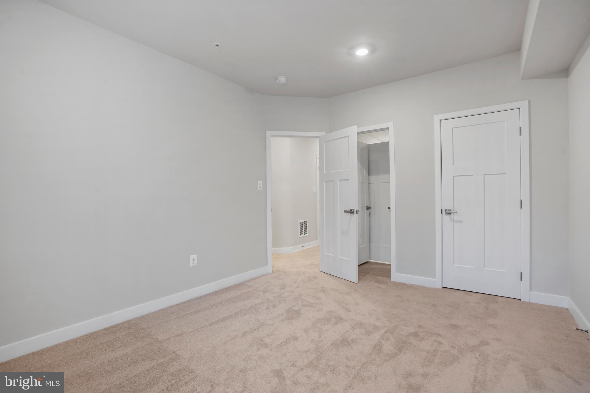 LAKE LINGANORE OAKDALE - Residential