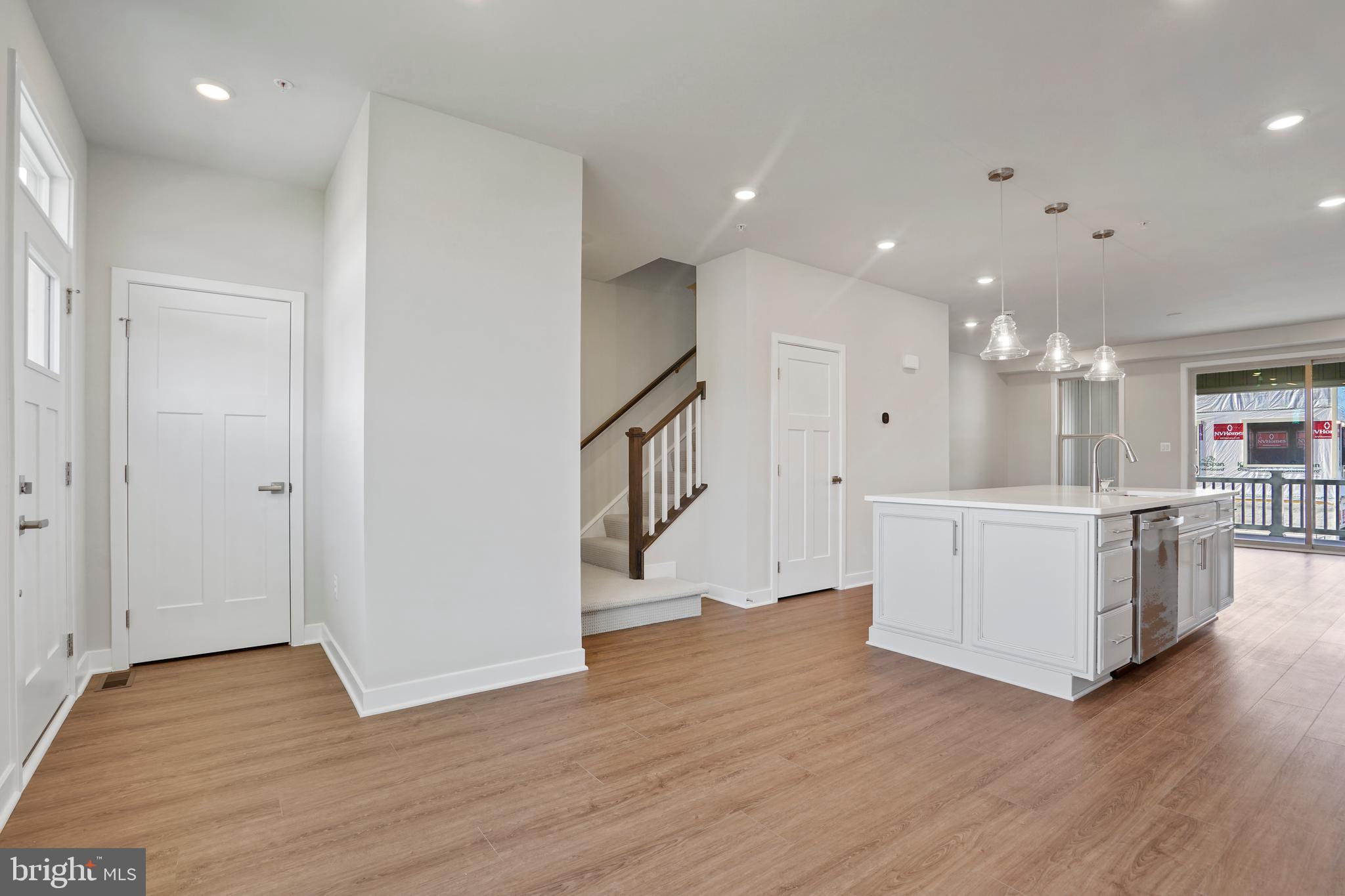 LAKE LINGANORE OAKDALE - Residential