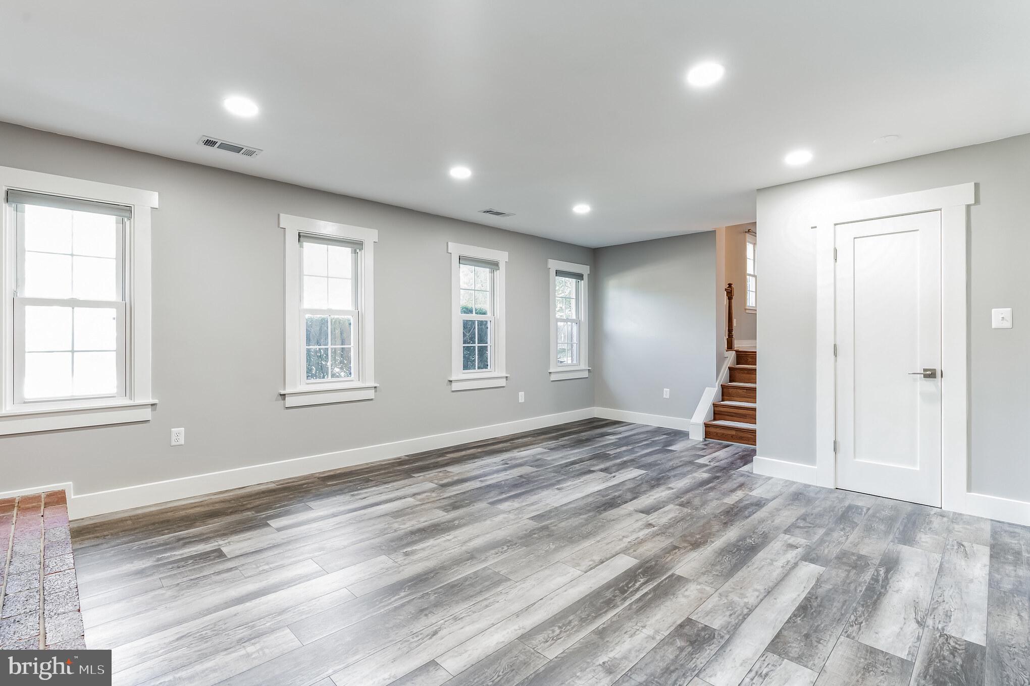 SARATOGA - Residential Lease