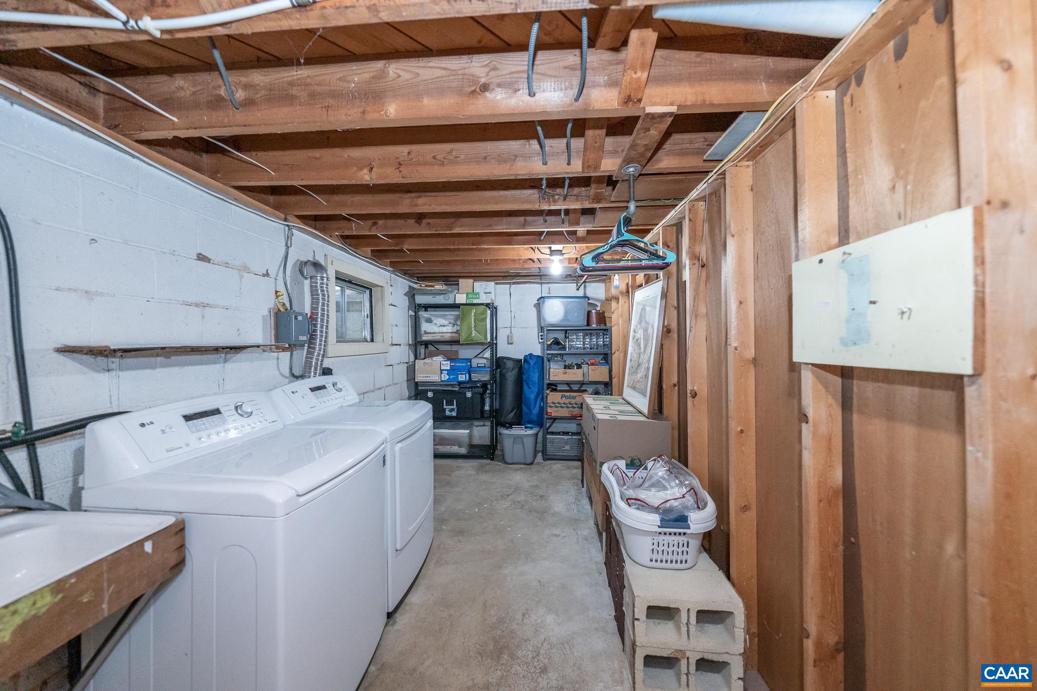 LOCUST GROVE - Residential