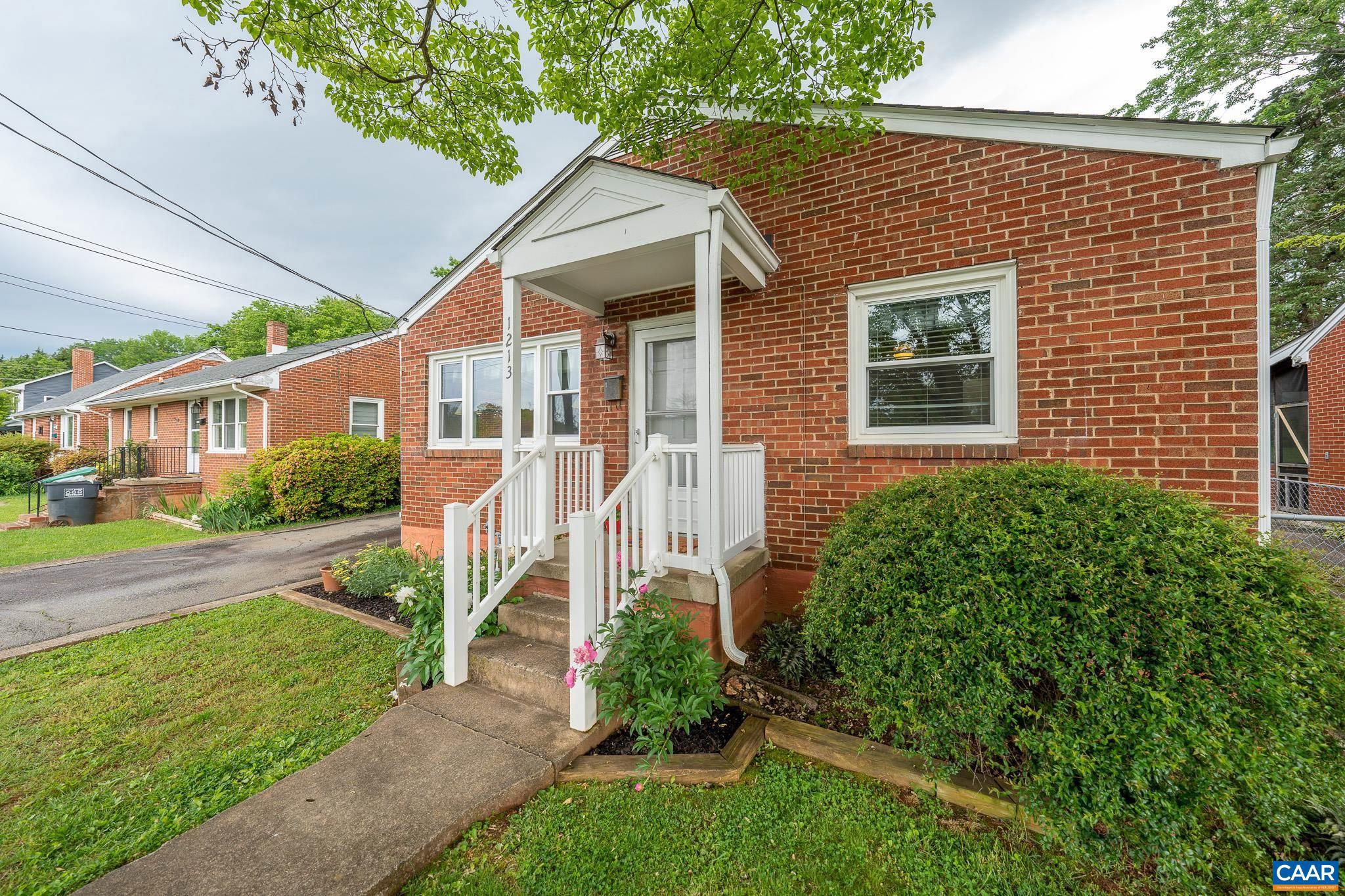 LOCUST GROVE - Residential