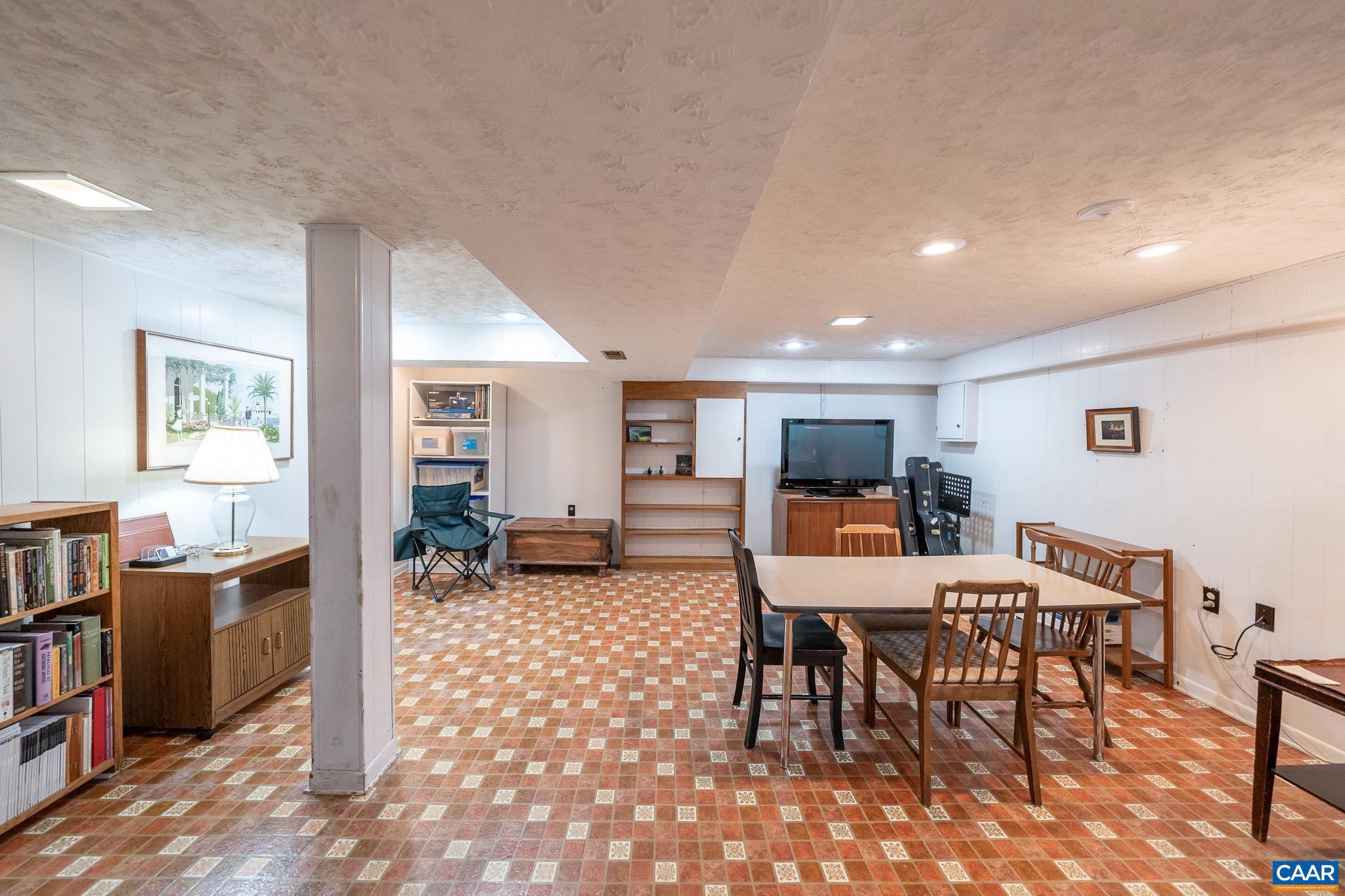 LOCUST GROVE - Residential