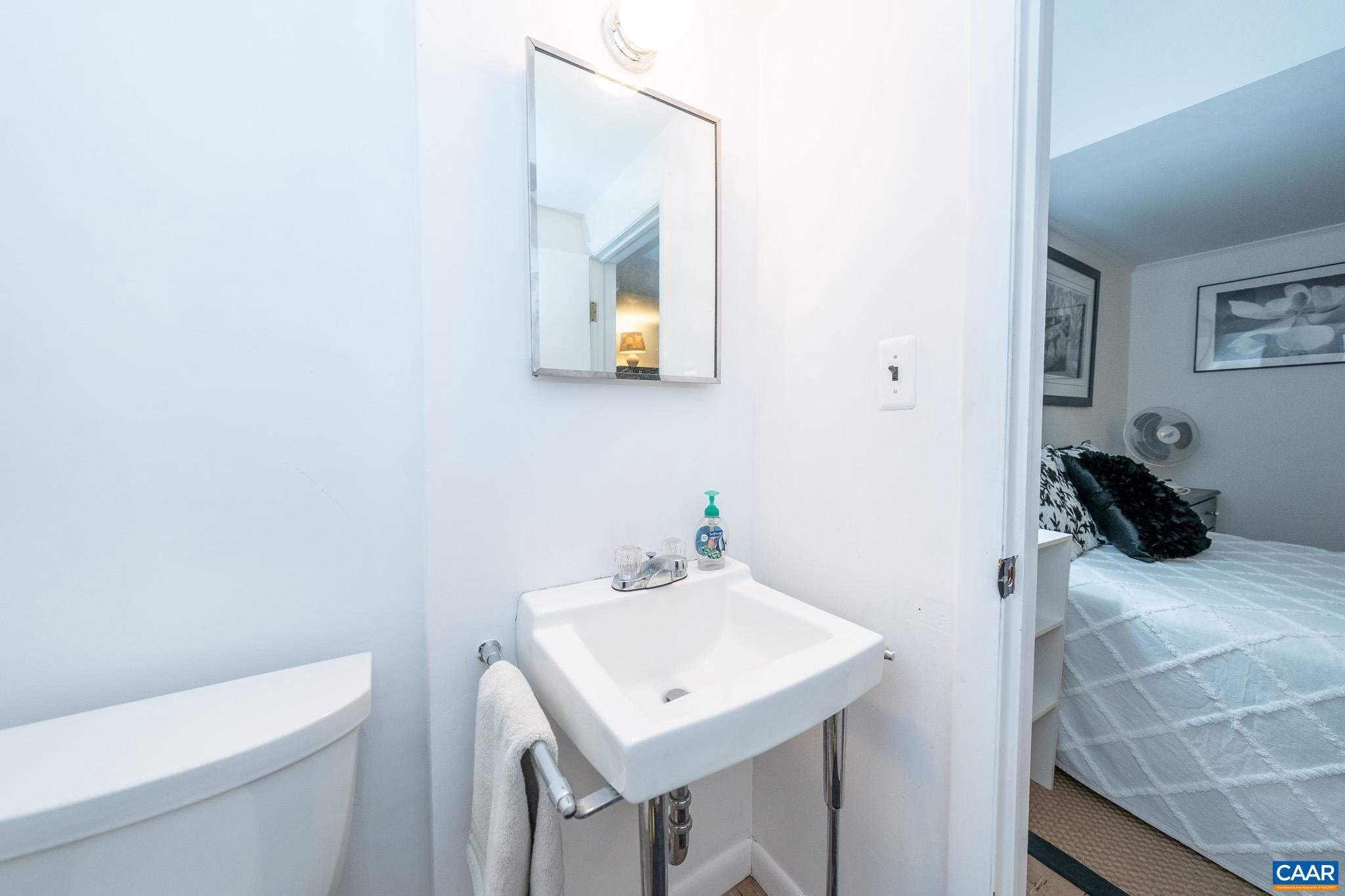 LOCUST GROVE - Residential