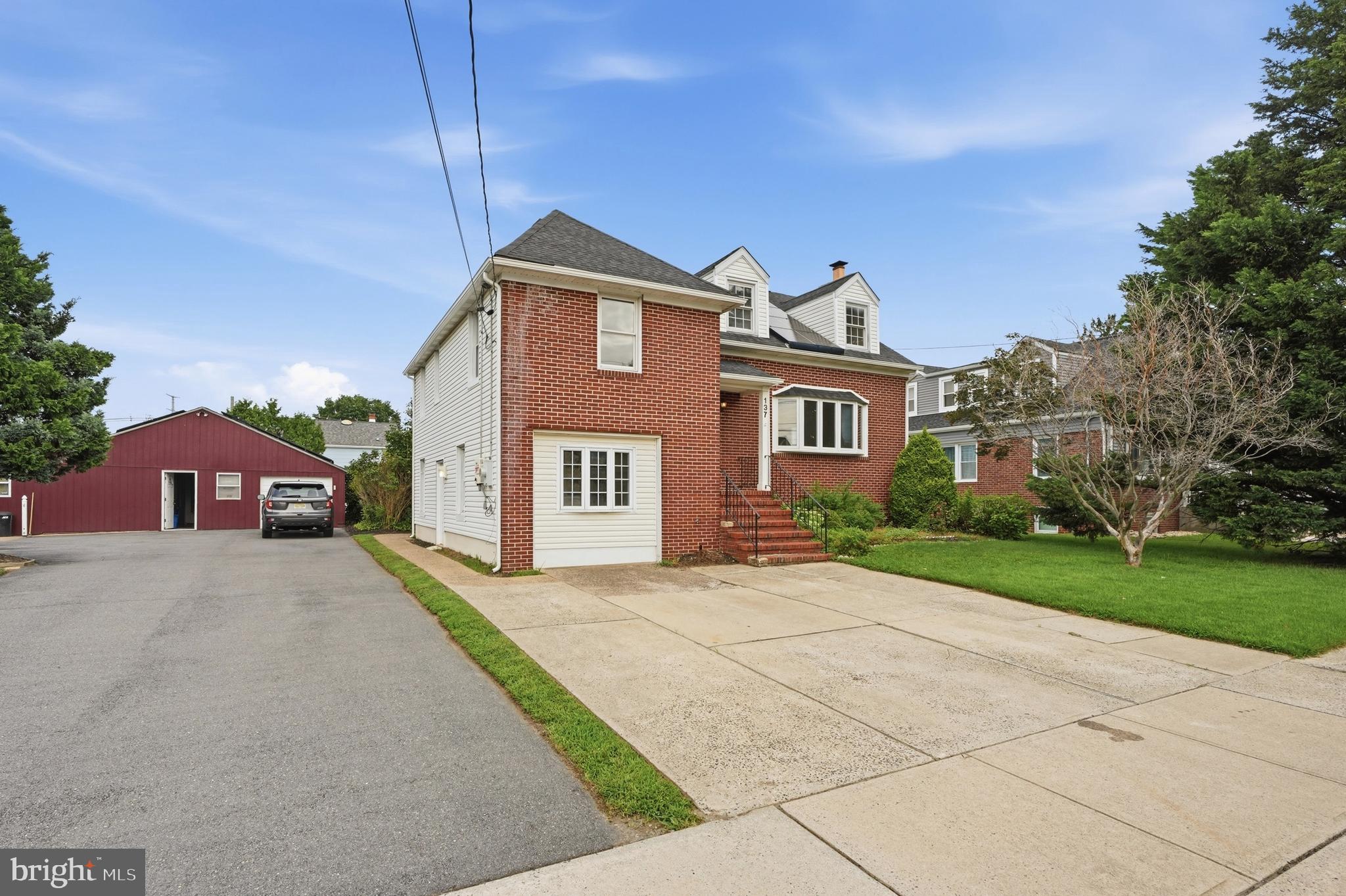 137 THROPP AVENUE