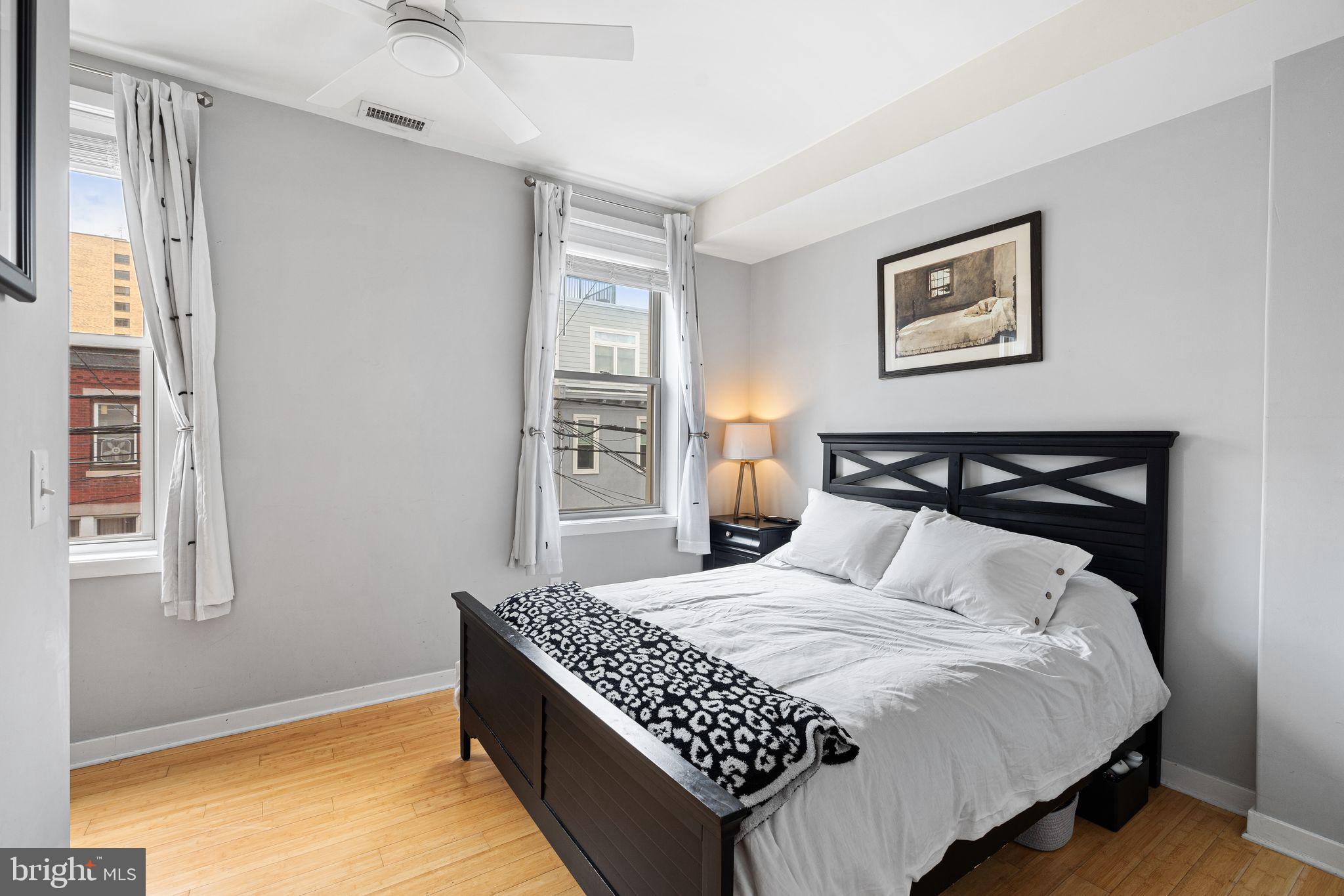 1516 CATHARINE STREET 3