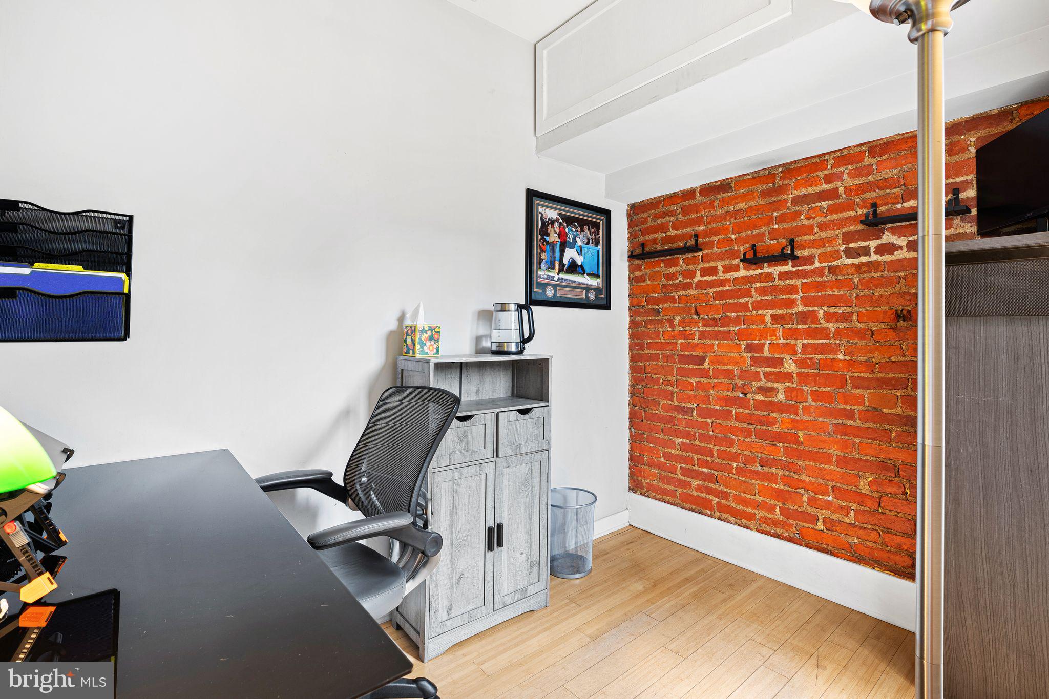 GRADUATE HOSPITAL - Residential