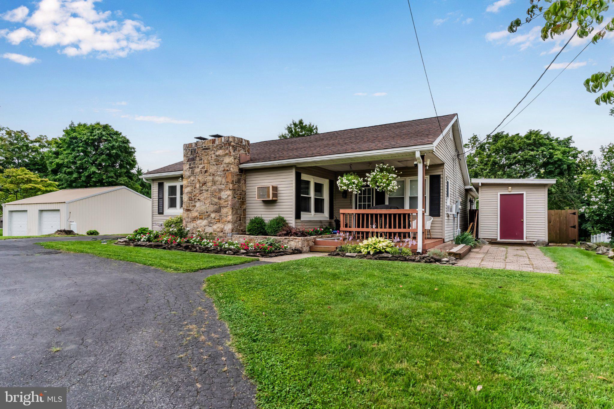 3037 SPRING ROAD