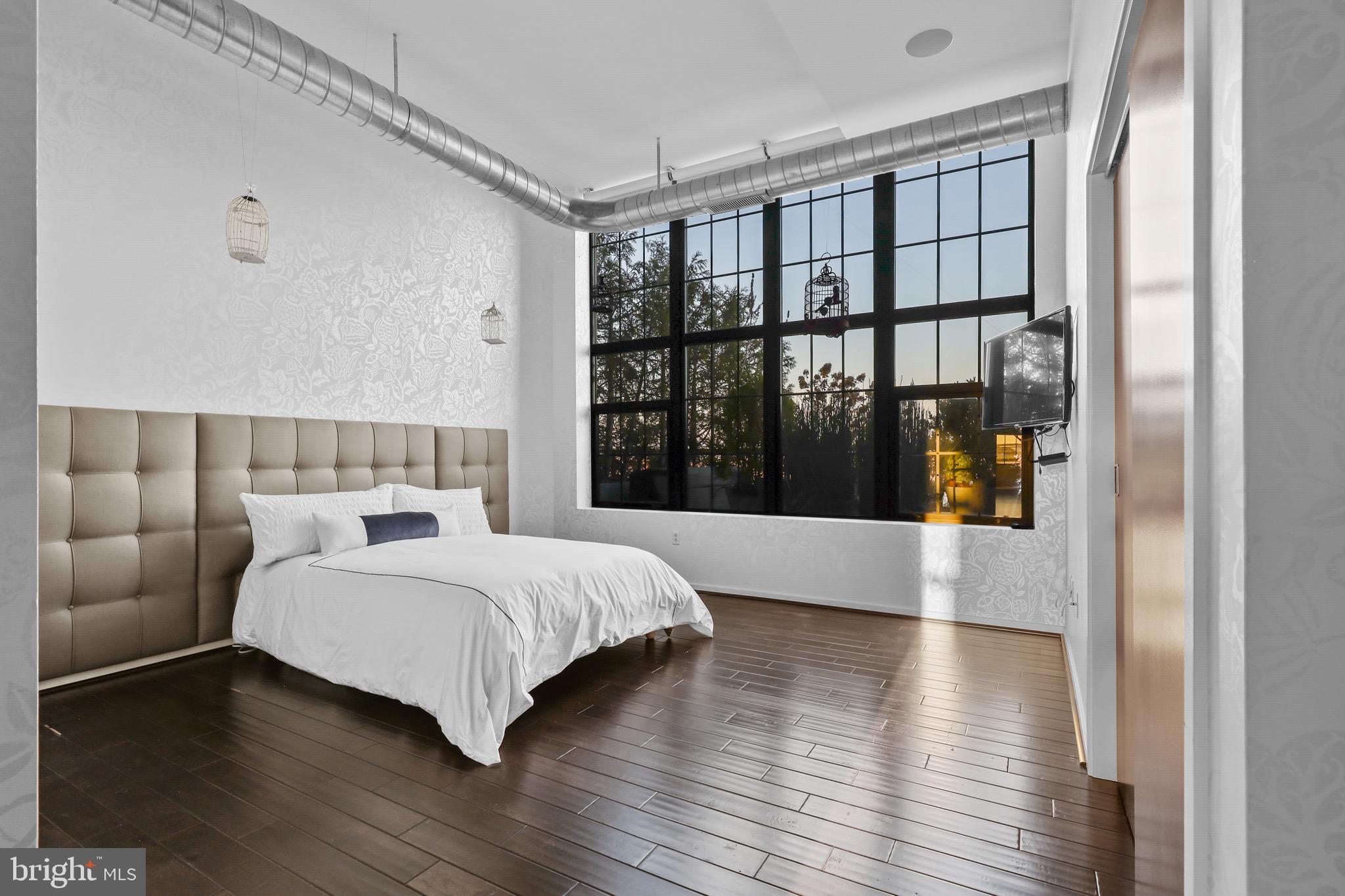 LOCUST POINT - Residential Lease