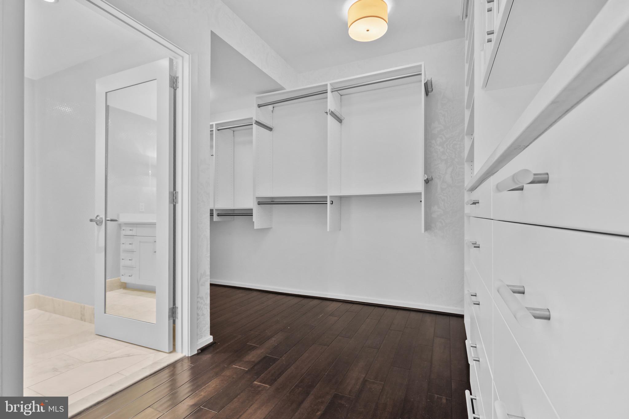 LOCUST POINT - Residential Lease