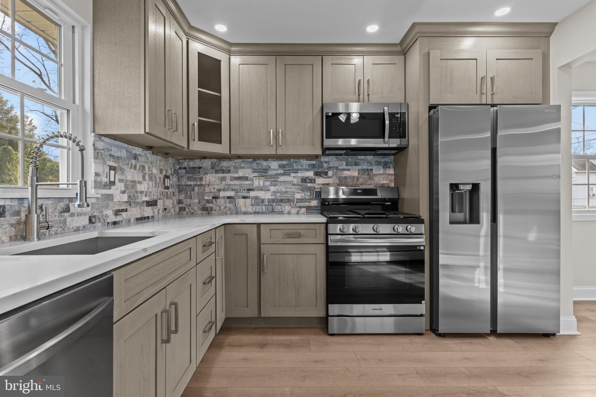 BRISTOL - Residential