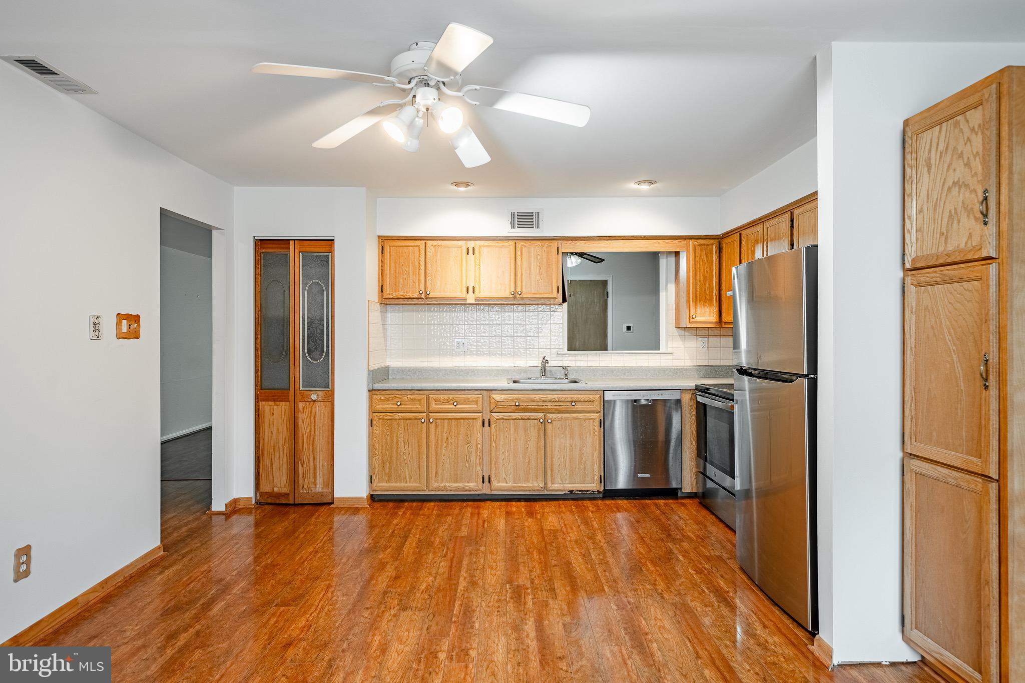 RHONDDA - Residential