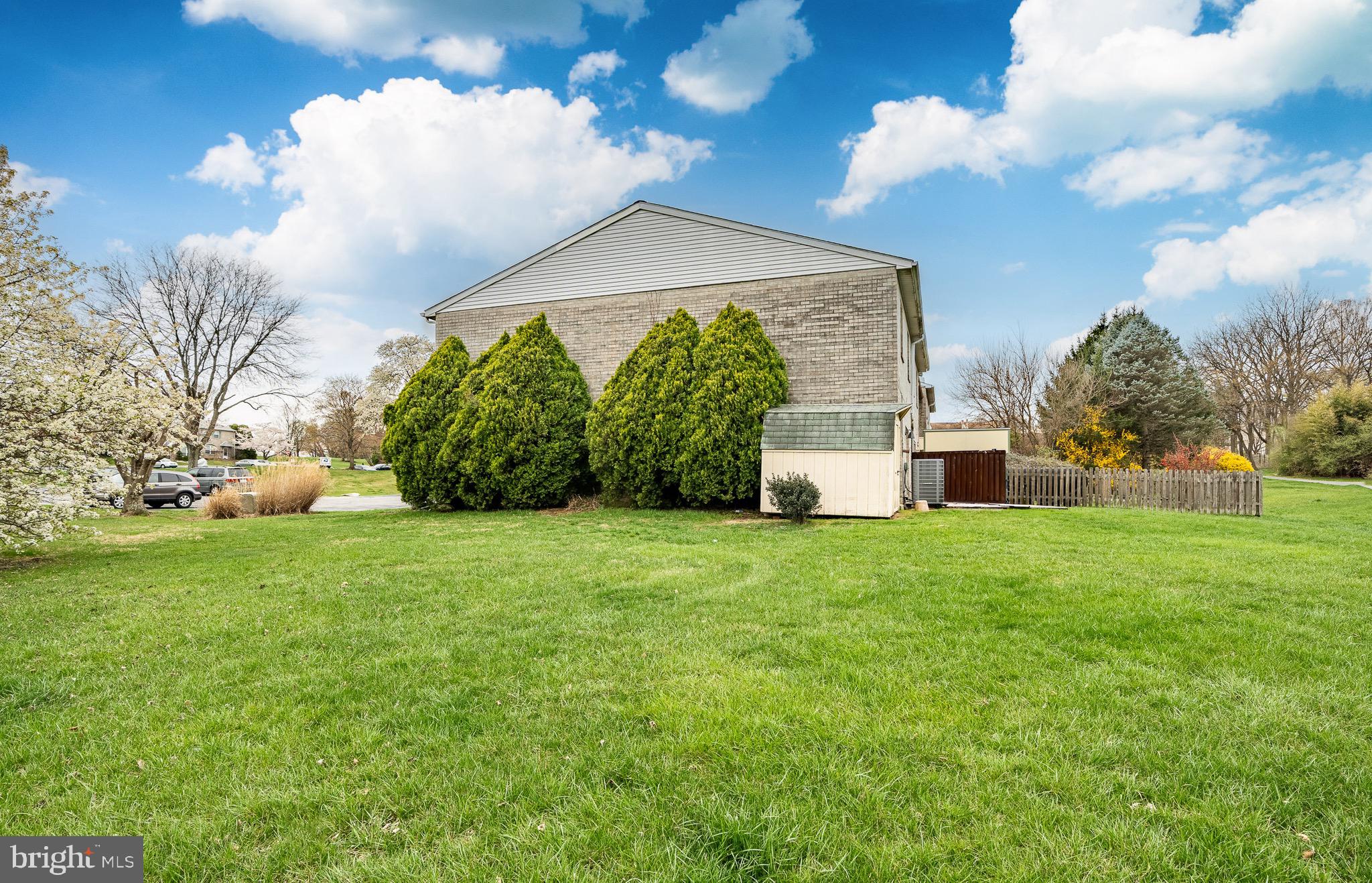 RHONDDA - Residential