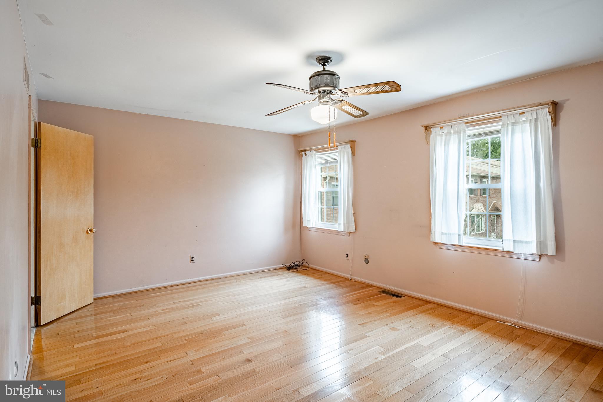 RHONDDA - Residential