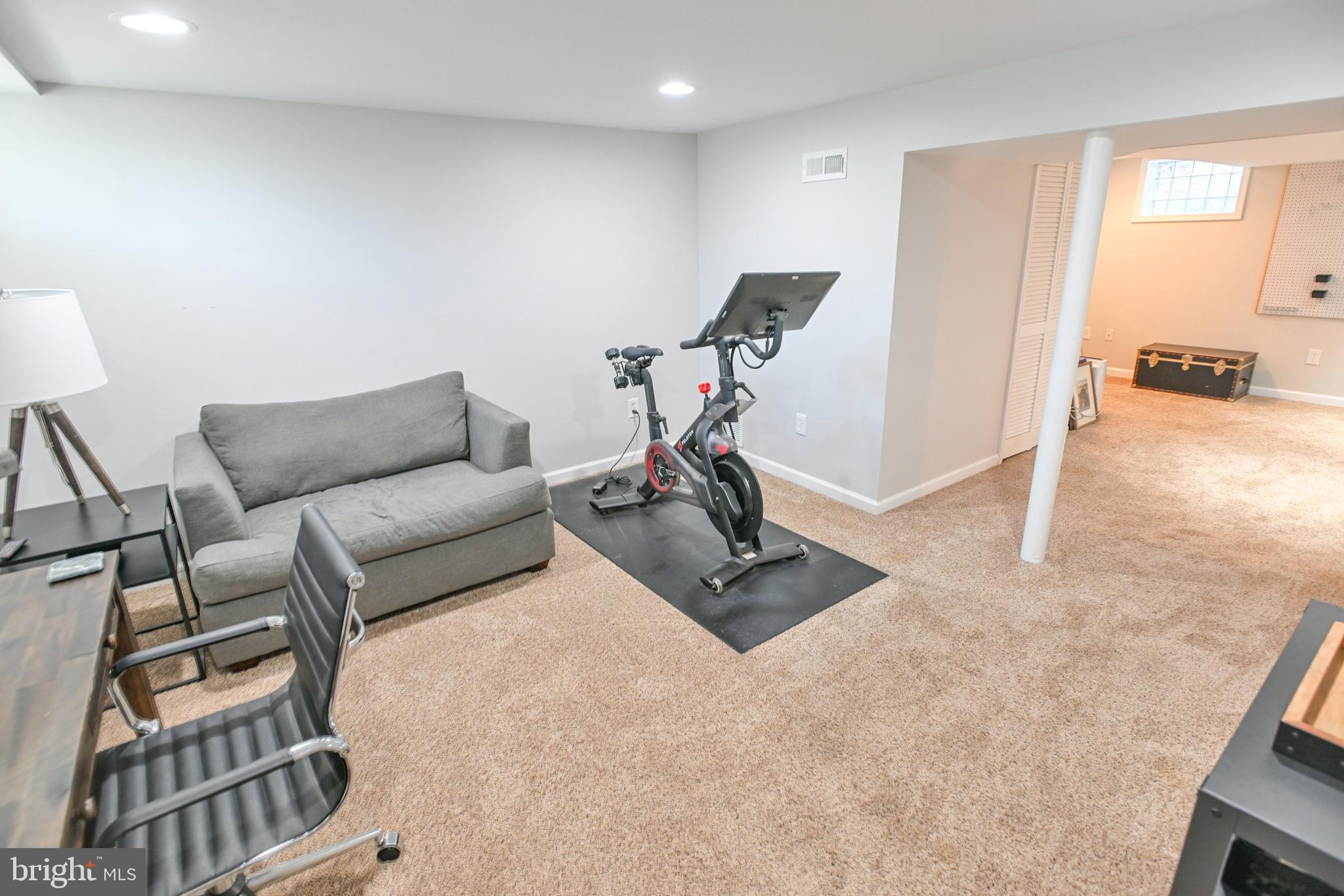 KNETTISHALL - Residential