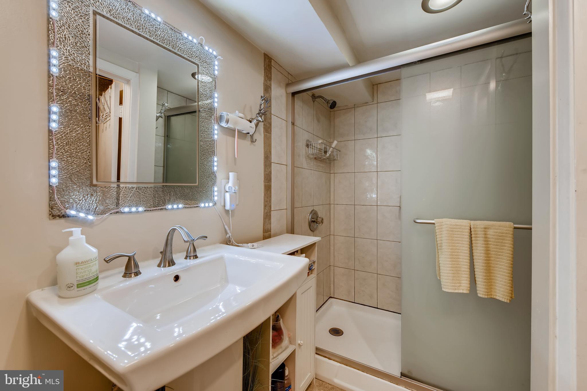 HATHAWAY - Residential