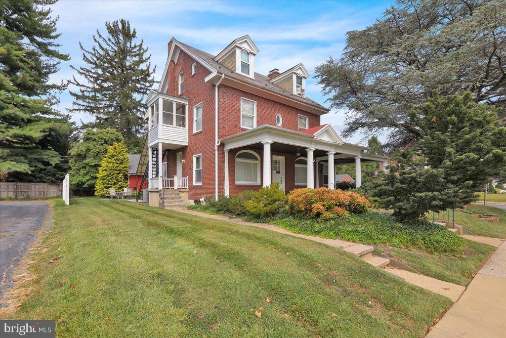 Photo of 325 E Lancaster Avenue, READING, PA 19607 (MLS # PABK2063074)