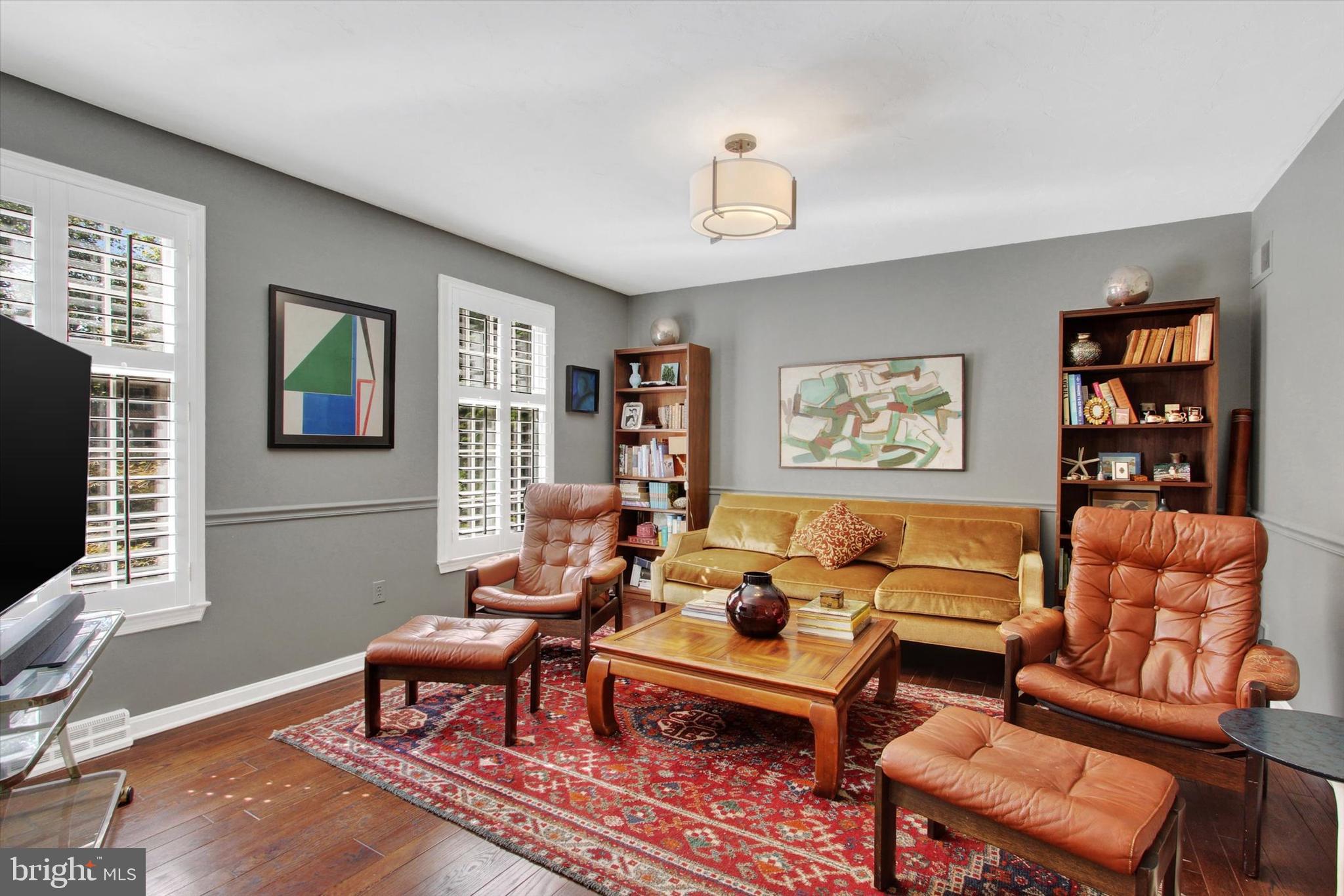 OAK HILL - Residential