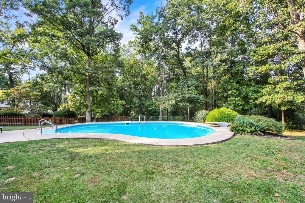 Photo of 121 Oak Hills Drive, HANOVER, PA 17331 (MLS # PAYK2091458)