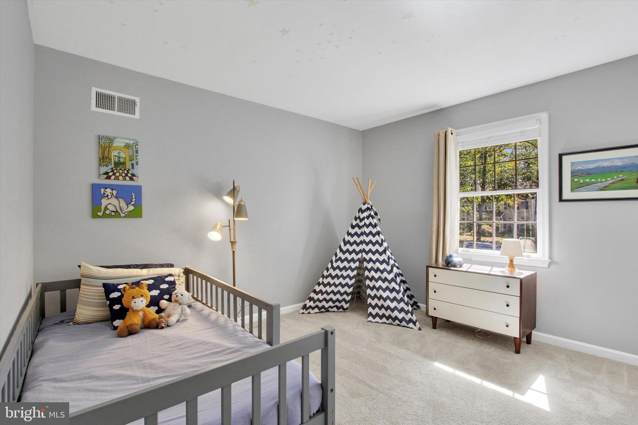 OAK HILL - Residential