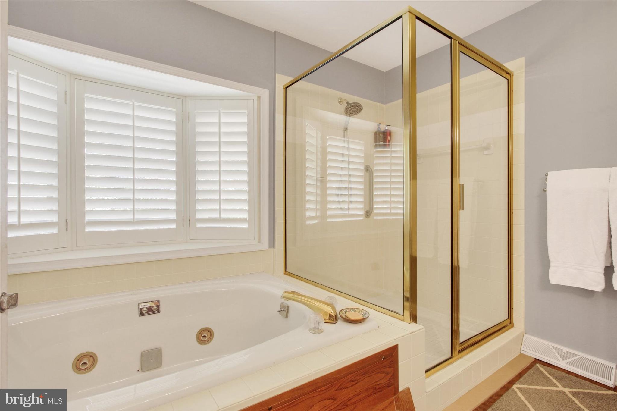 OAK HILL - Residential