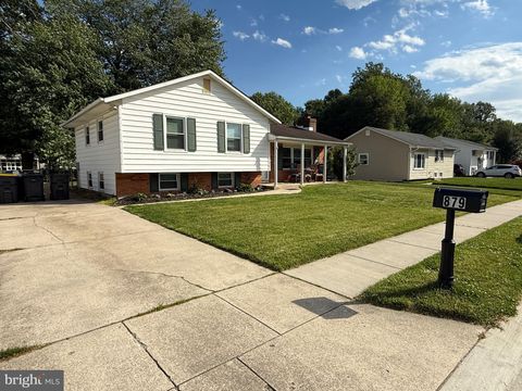 879 BROADFIELD DRIVE NEWARK DE 19713