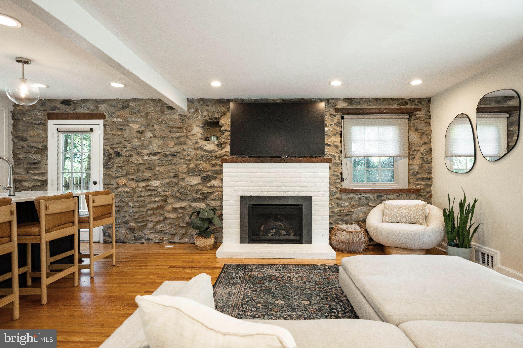 417 SHORTRIDGE DRIVE