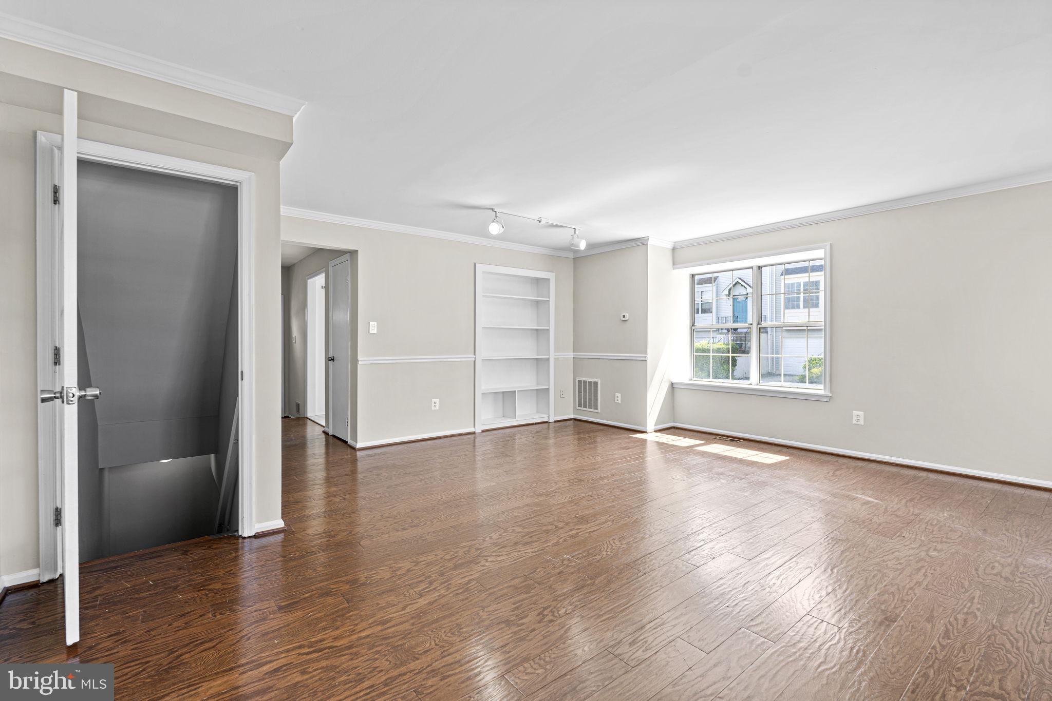 QUAIL HOLLOW - Residential