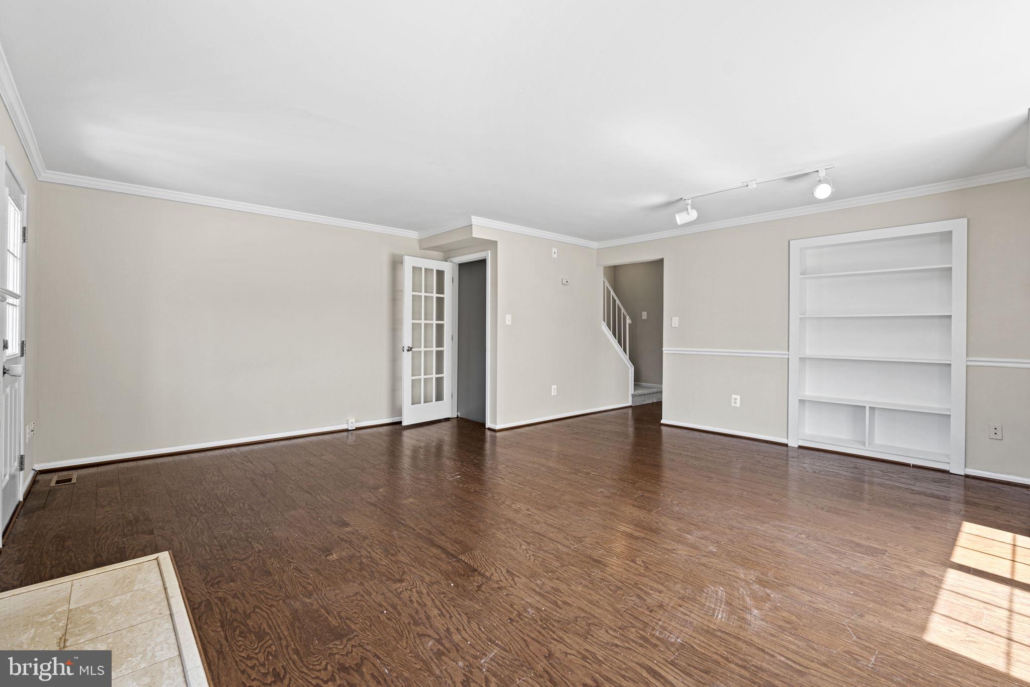 QUAIL HOLLOW - Residential