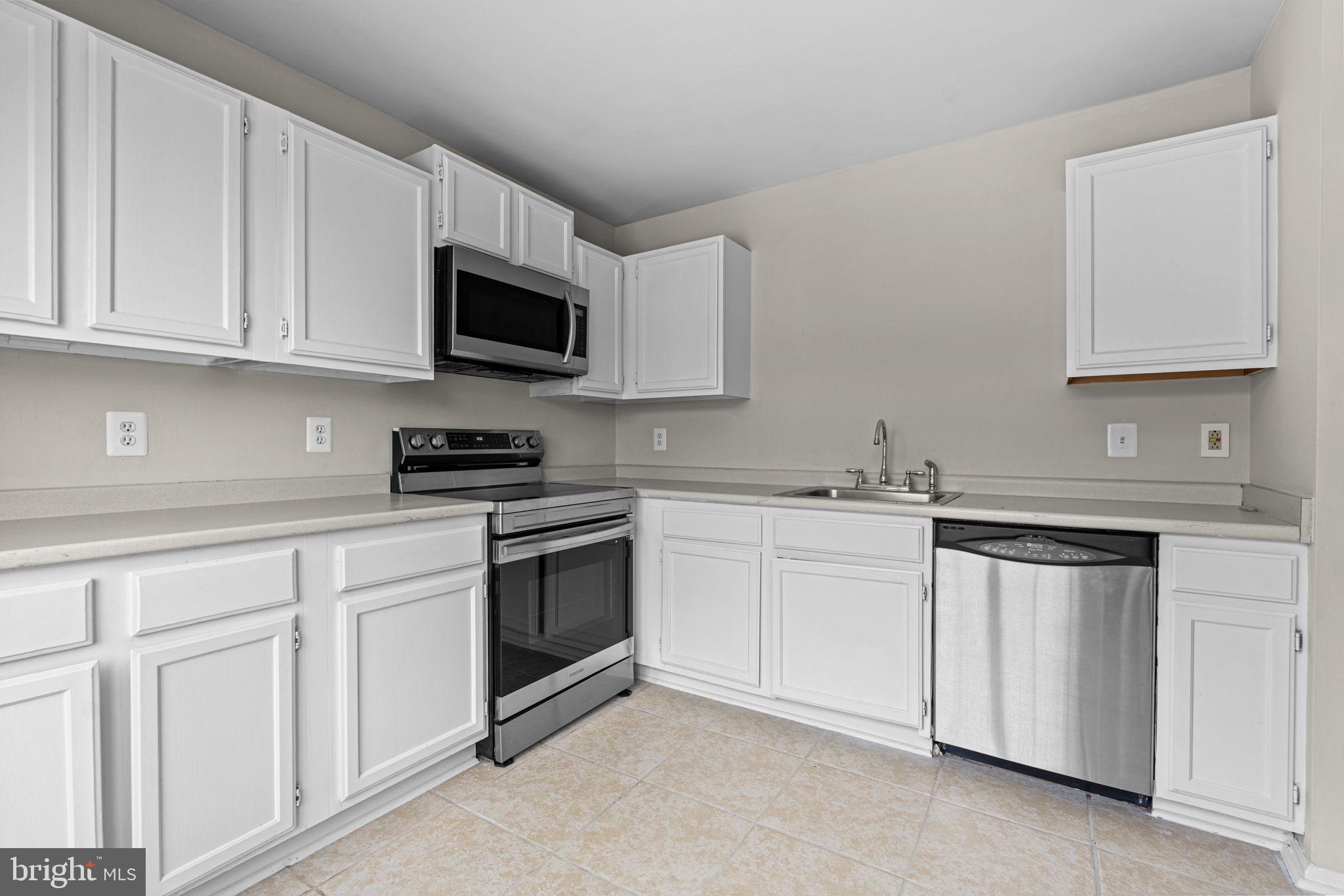 QUAIL HOLLOW - Residential