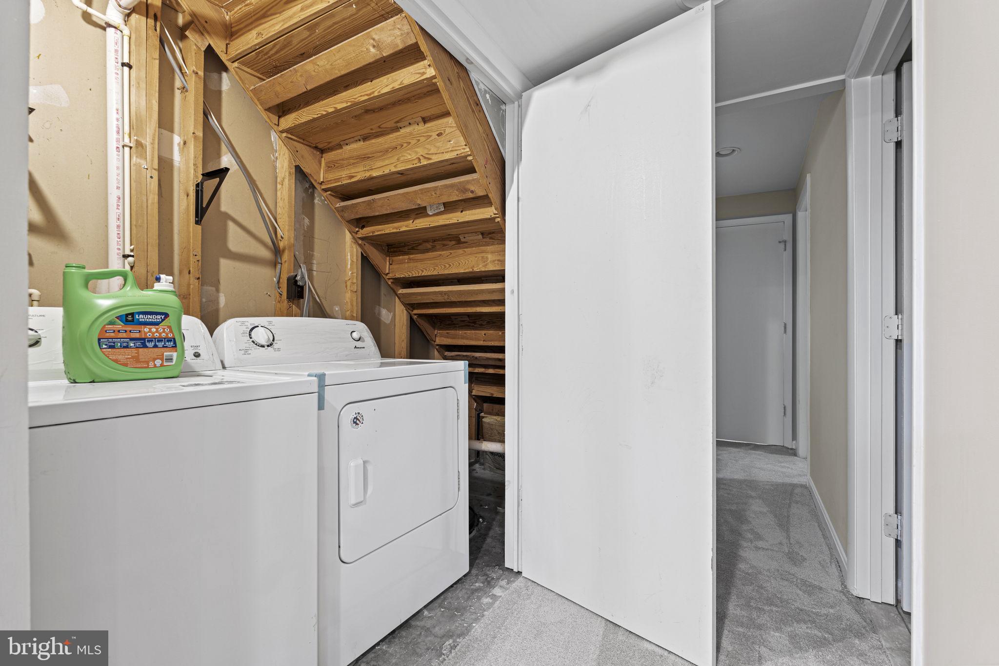 QUAIL HOLLOW - Residential