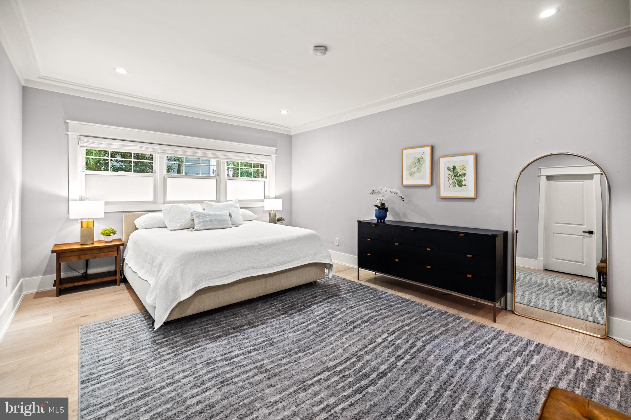 CHEVY CHASE - Residential