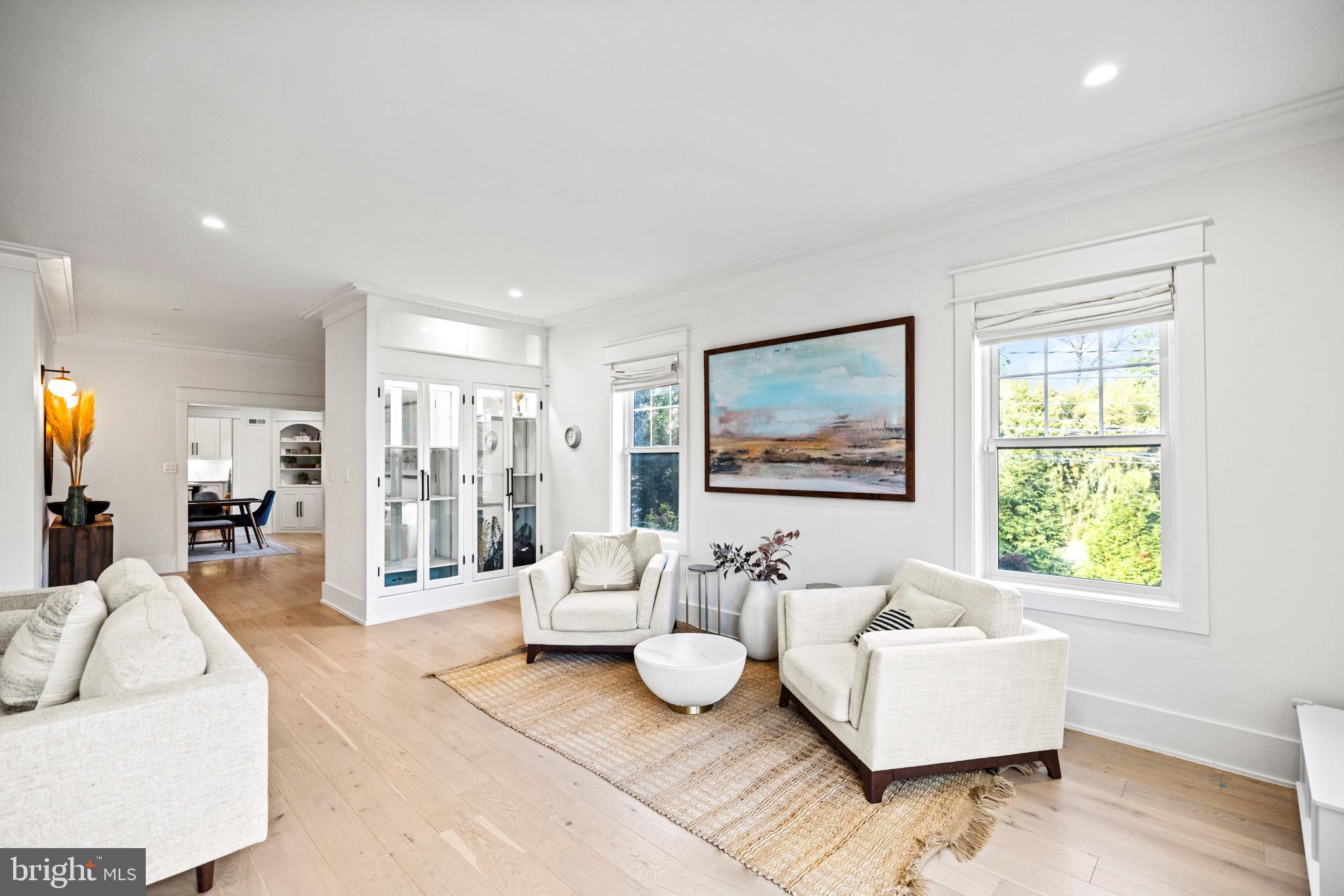 CHEVY CHASE - Residential