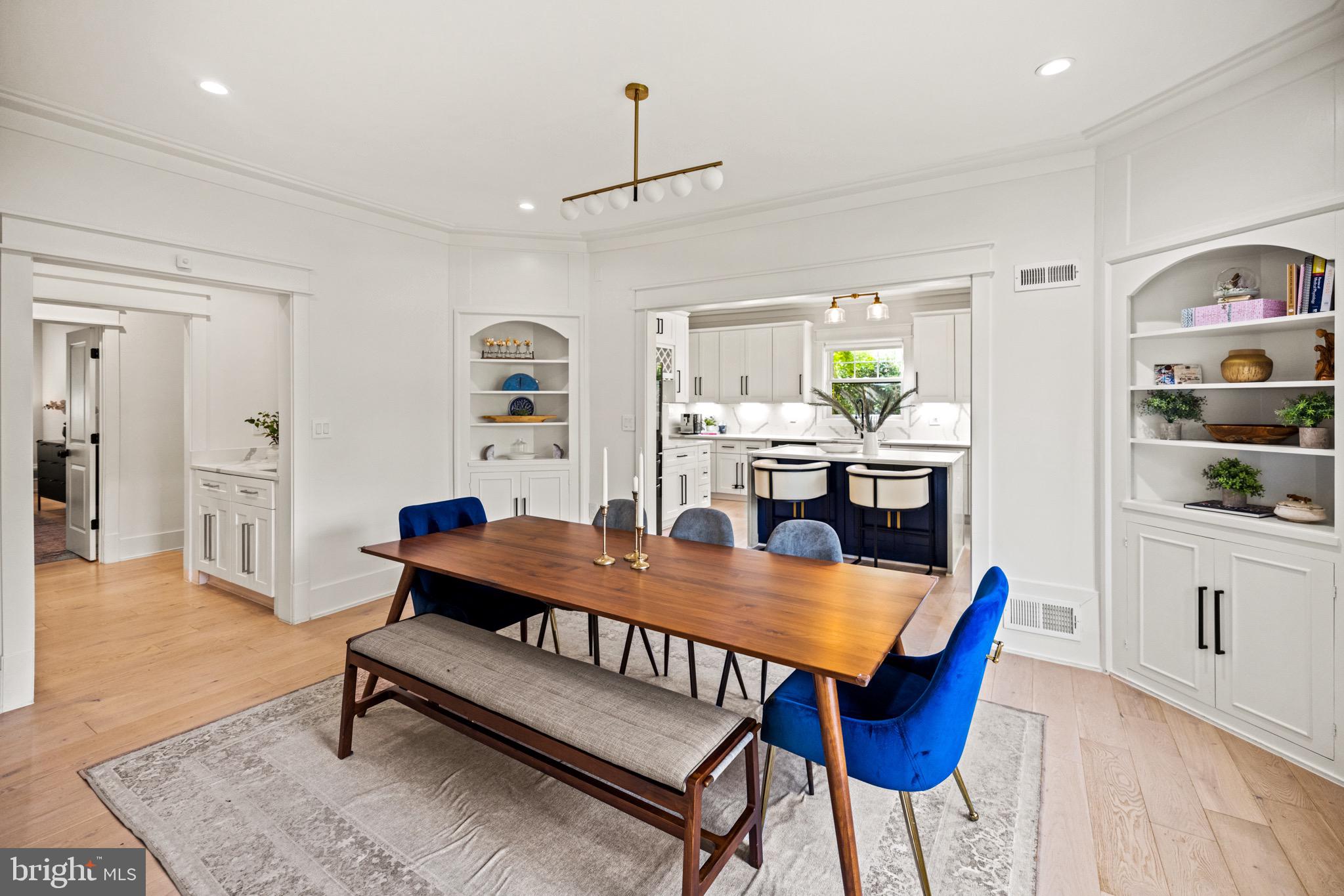 CHEVY CHASE - Residential