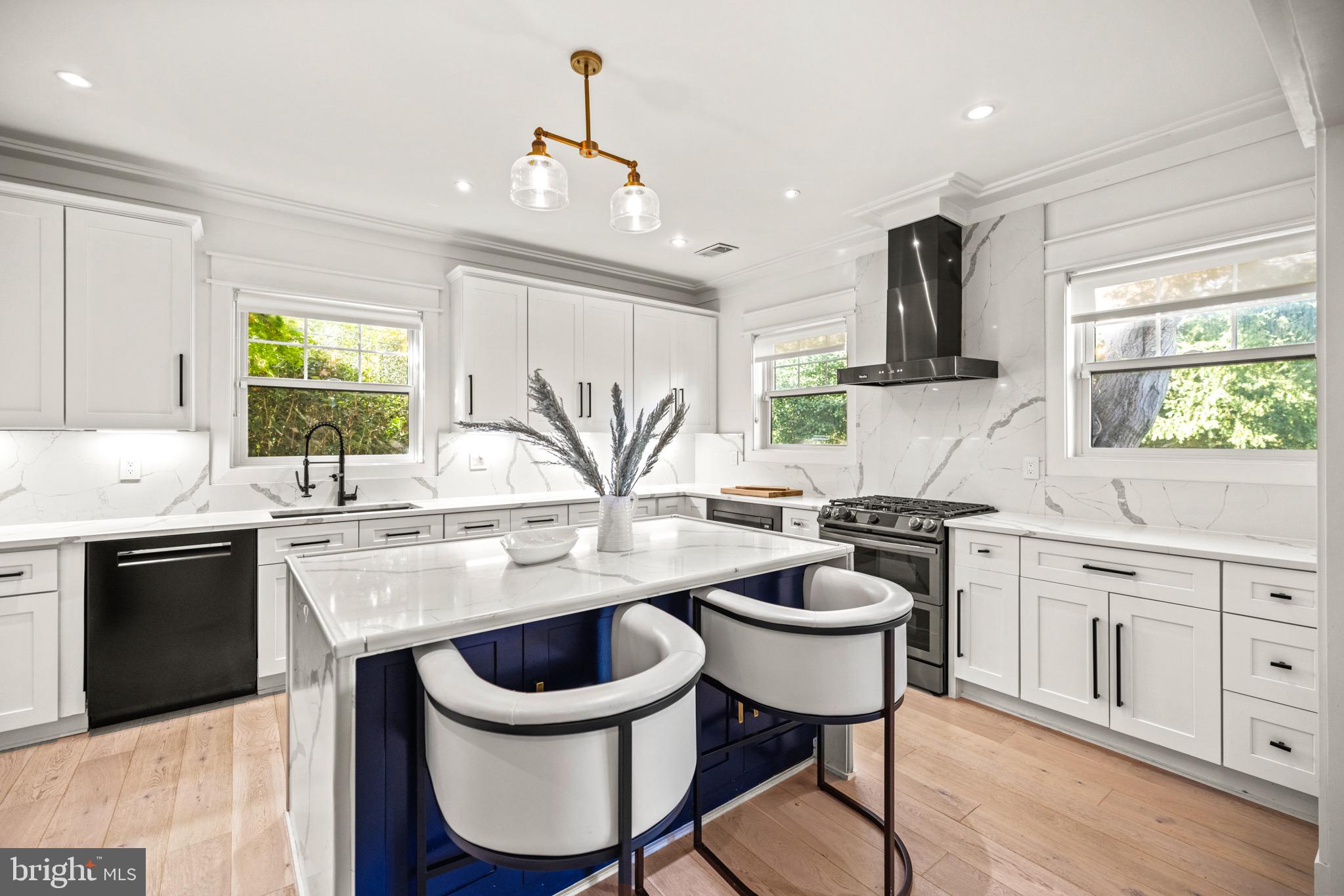 CHEVY CHASE - Residential