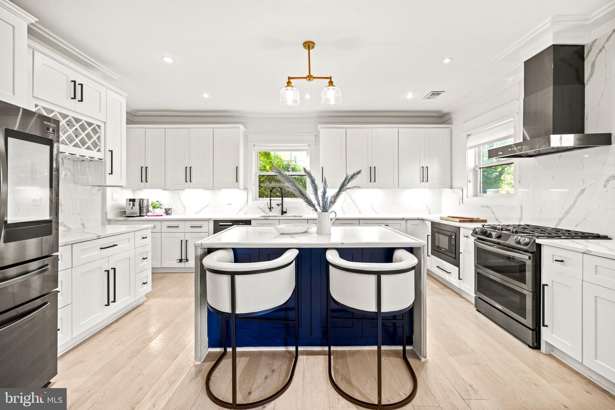 CHEVY CHASE - Residential