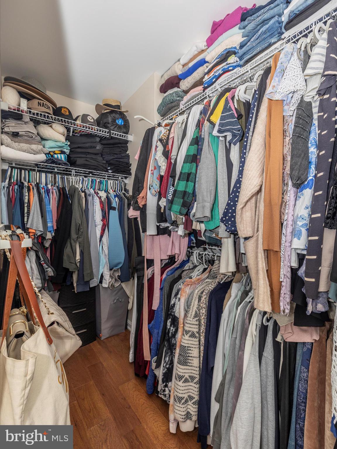 WILLOW BROOK - Residential