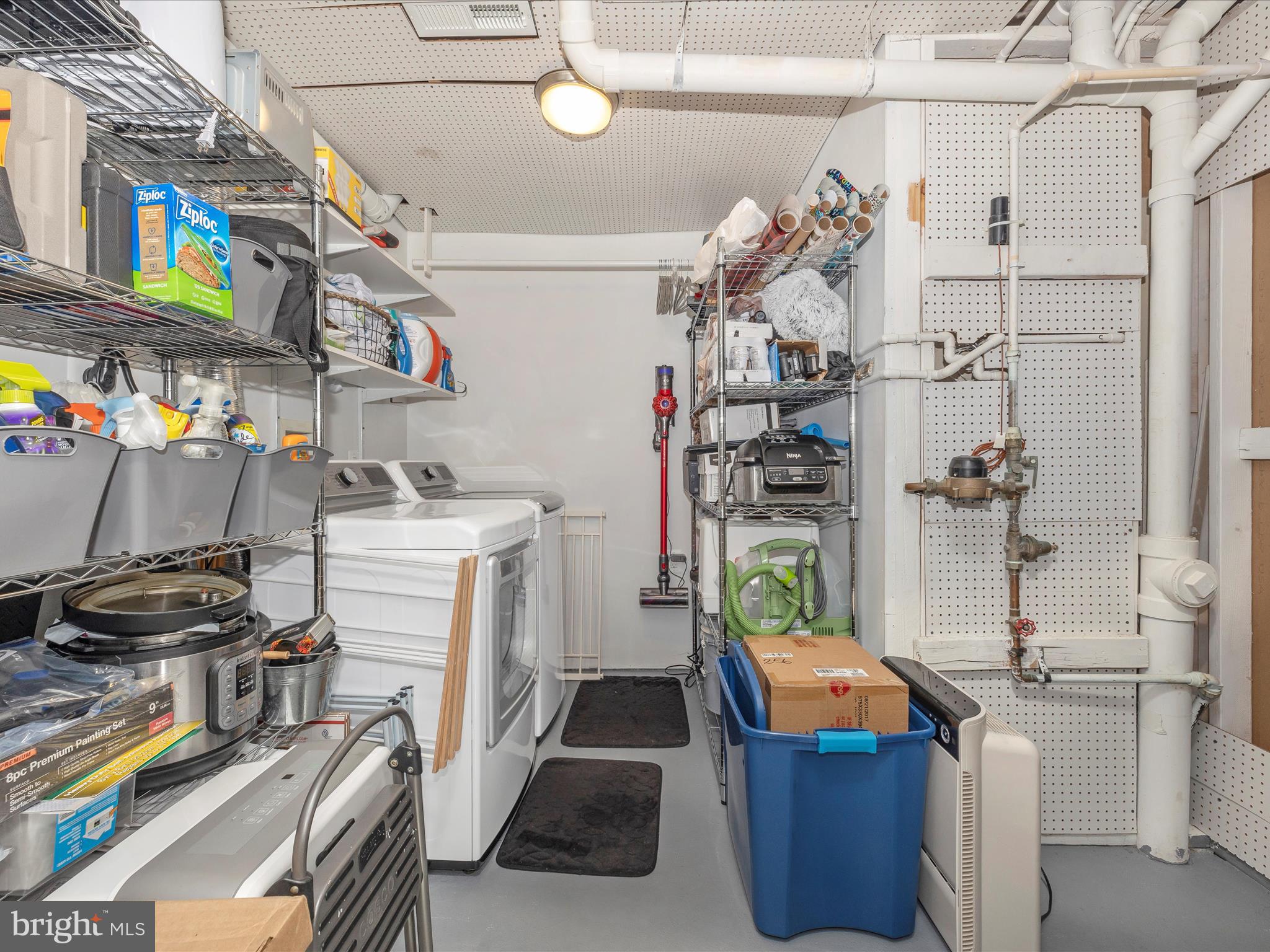 WILLOW BROOK - Residential