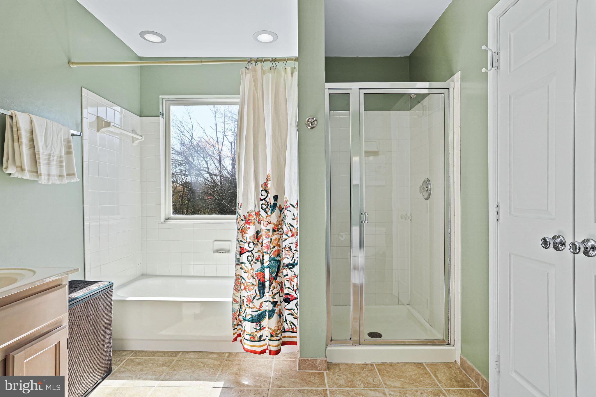 SYCAMORE LAKES - Residential