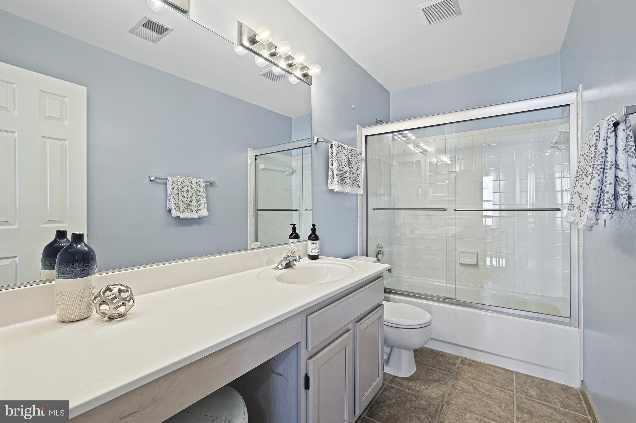 SYCAMORE LAKES - Residential