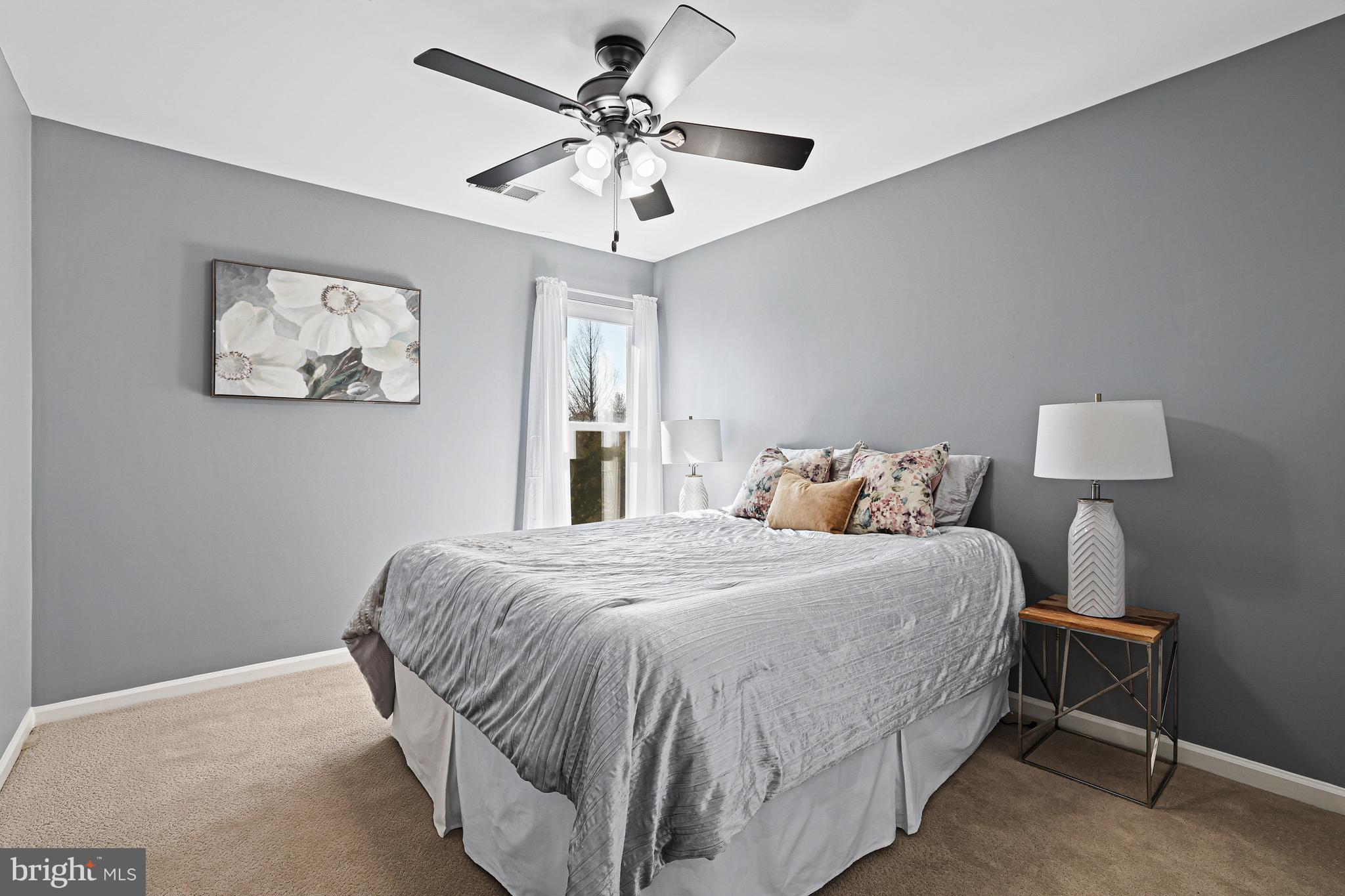 SYCAMORE LAKES - Residential