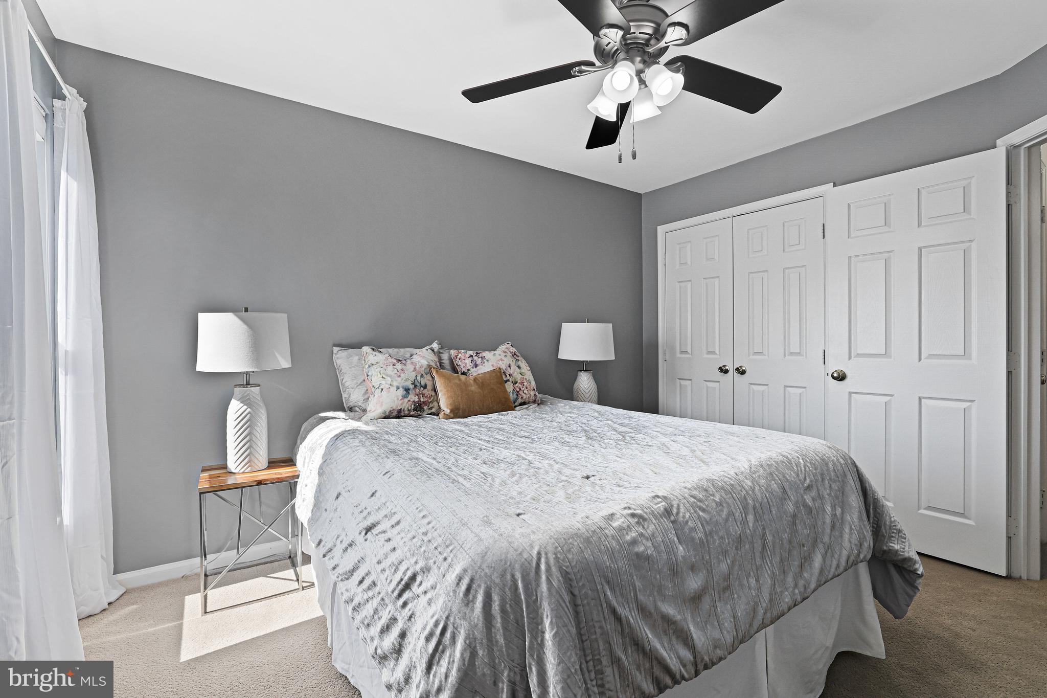 SYCAMORE LAKES - Residential