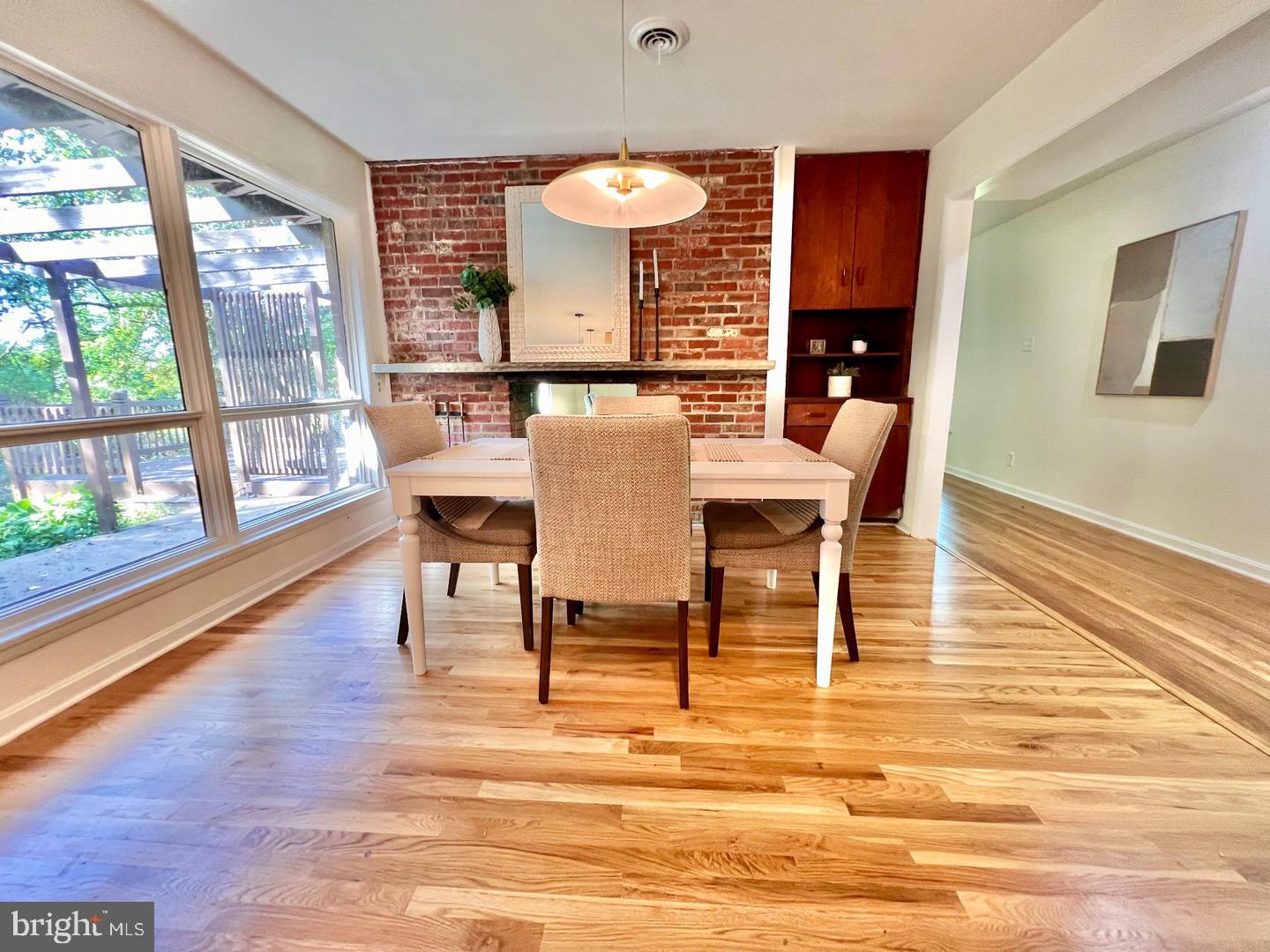 270 FERRY ROAD